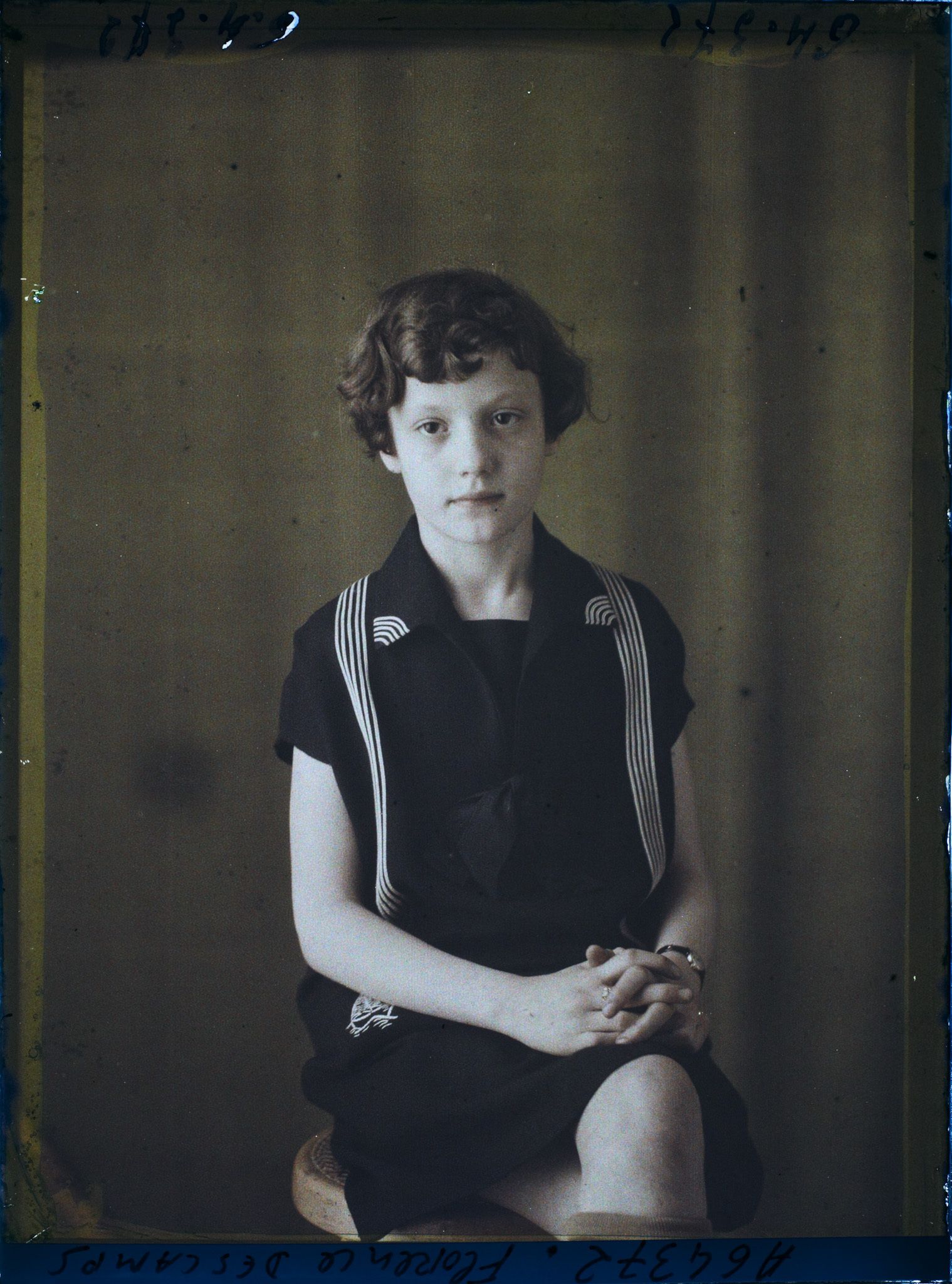 Image représentant https://musee-albert-kahn.s-museum.fr/home/NWQ2OTAwYzNmYjZlZTk1ZWQwODJmMjY4L2dlbmVyaWMtbm90aWNlLXRhYi9hdXRob3JpdHkvNjE3YTc5ZjVjZjhiODk2OGIzMzM3ZDIx/5d6900c3fb6ee95ed082f268/generic-notice-tab/authority/617a79ebcf8b8968b3336bba Mademoiselle France Deschamps