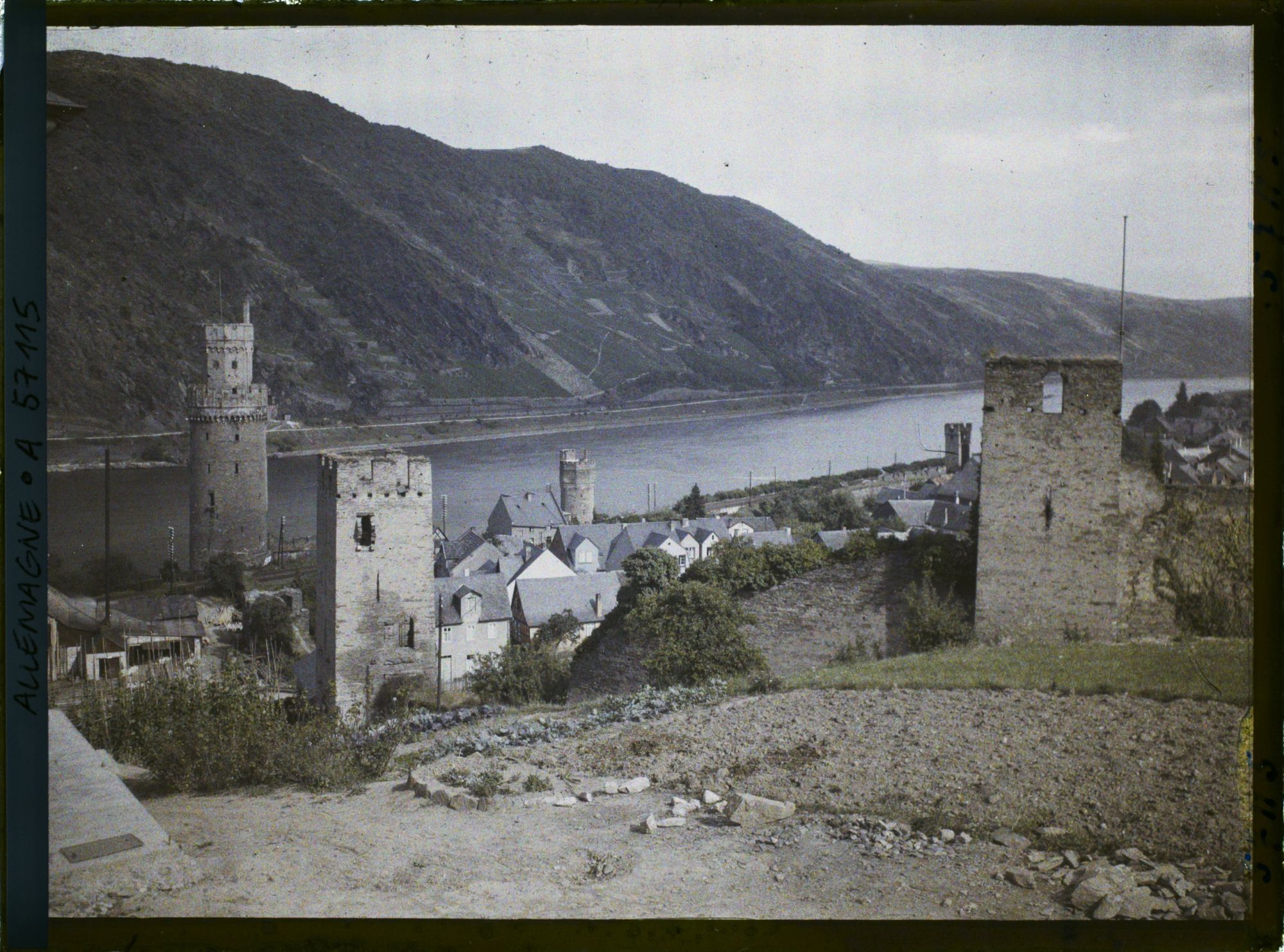 Image représentant Bords du Rhin, Oberwesel, Oberwesel vues diverses