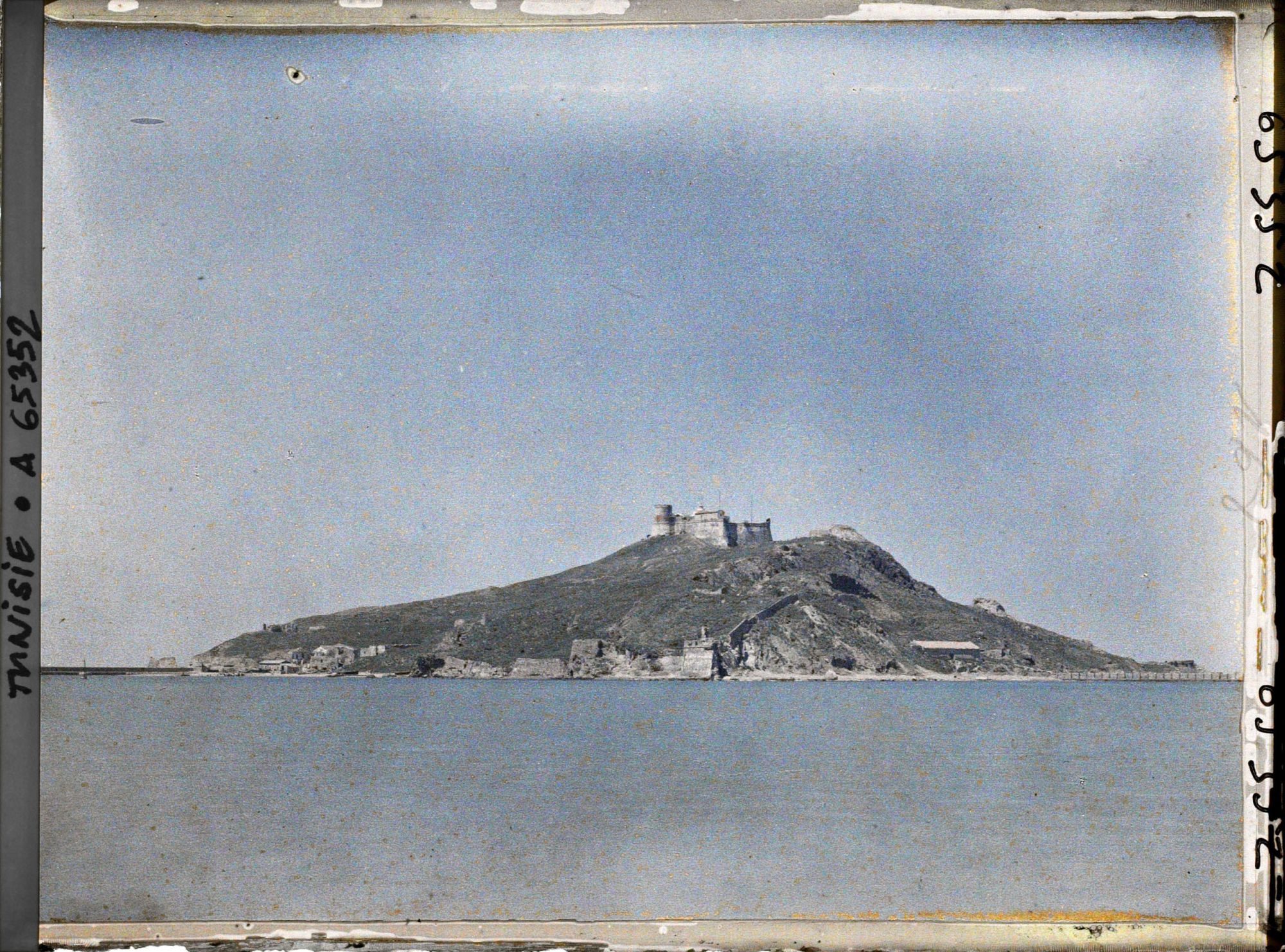 Image représentant L'île de Tabarka