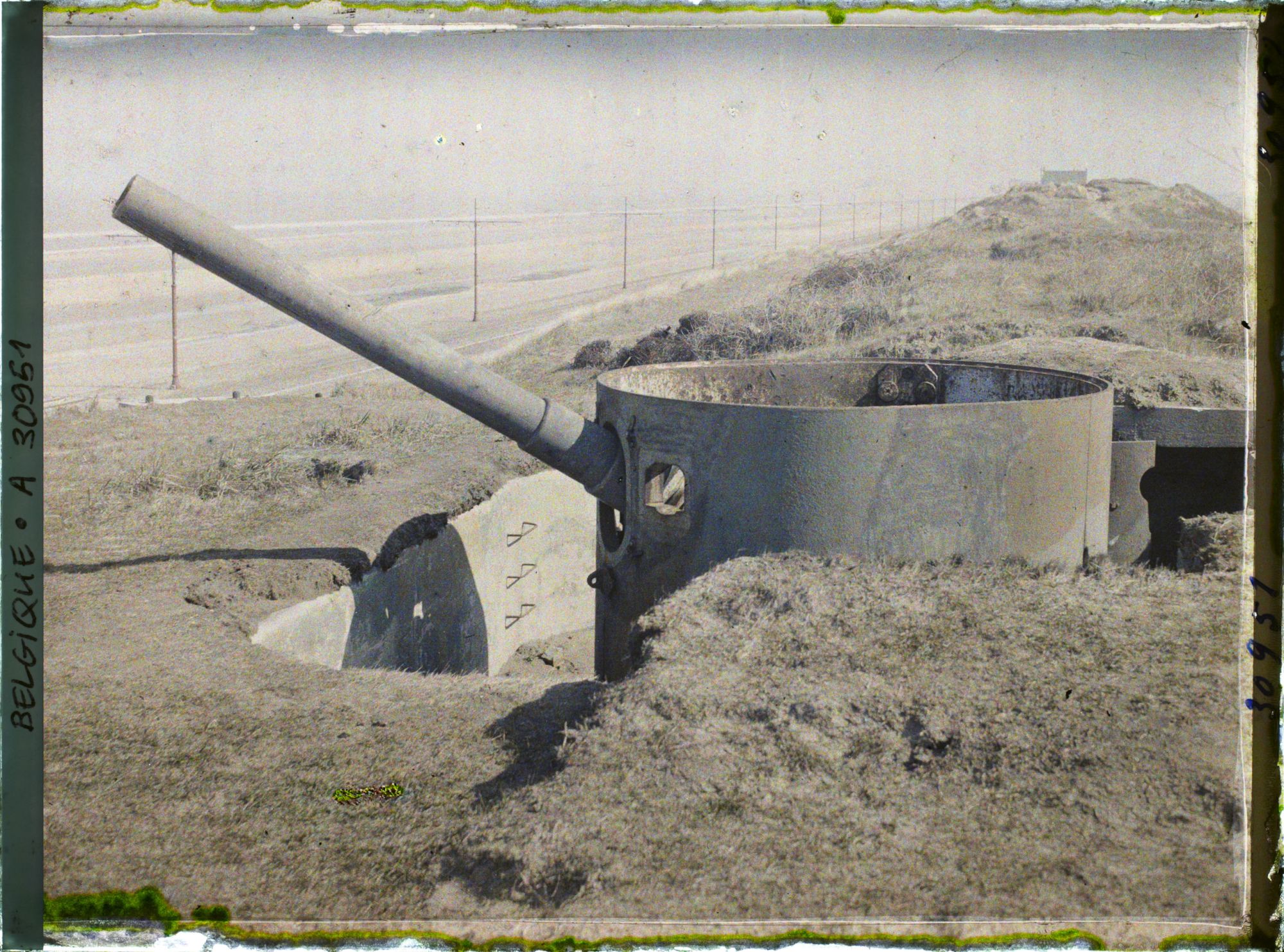 Image représentant Belgique, Middelkerke, Une des pièces de la Batterie Aachen