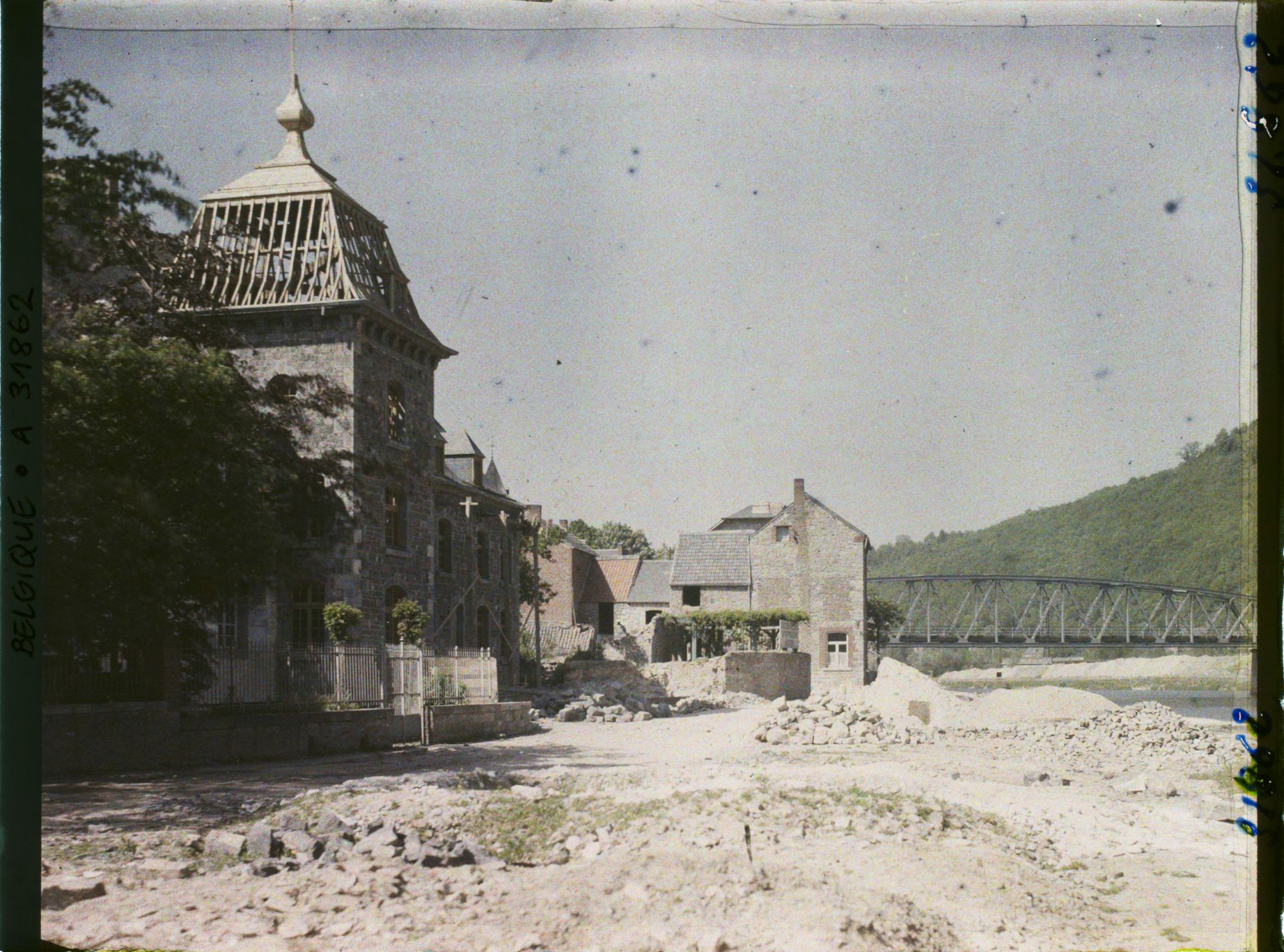 Image représentant Belgique, Hastière, Maisons reconstruites