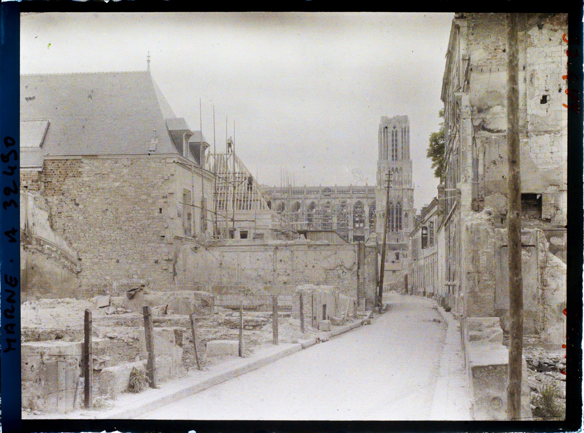 Image représentant France, Bétheny, Rue du Carouge, direction rue des Chapelains