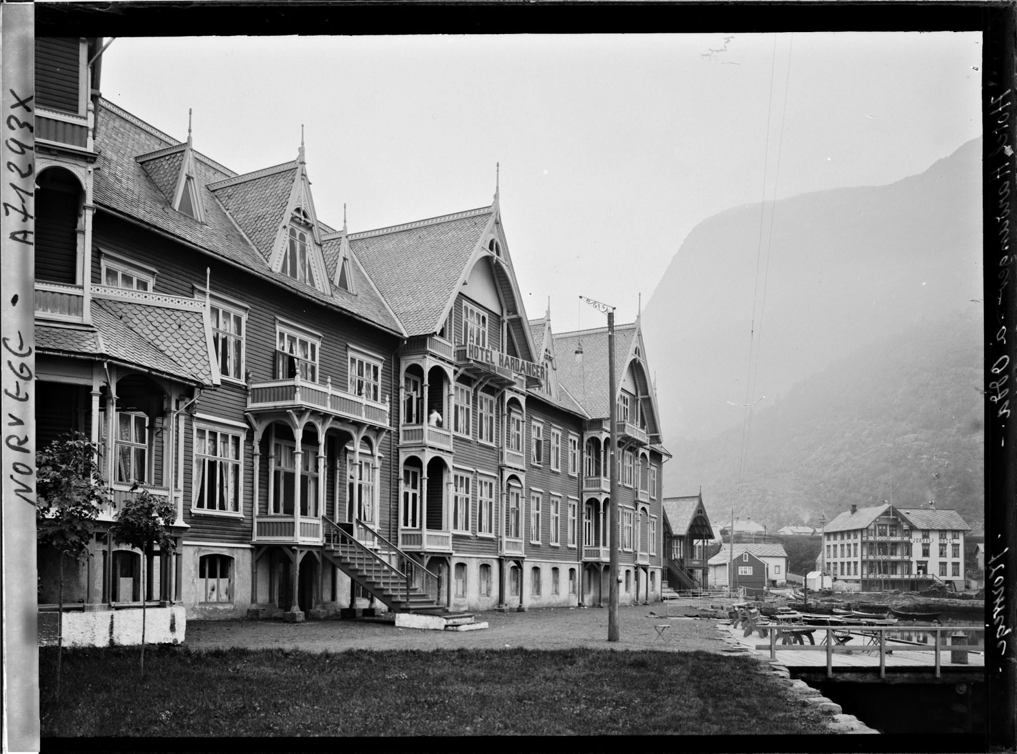 Image représentant L'hôtel Hardanger au bord du lac