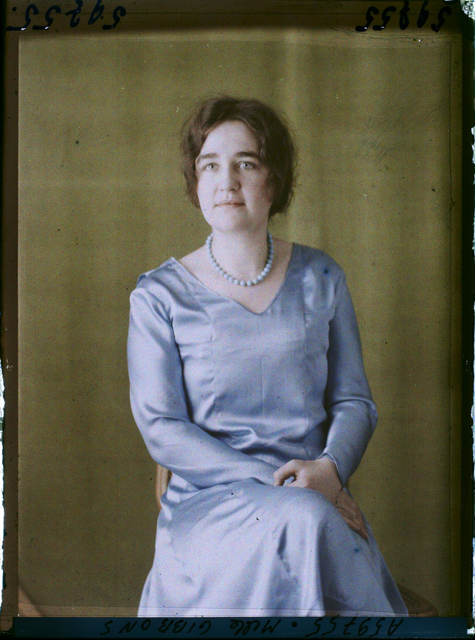 Image représentant https://musee-albert-kahn.s-museum.fr/home/NWQ2OTAwYzNmYjZlZTk1ZWQwODJmMjY4L2dlbmVyaWMtbm90aWNlLXRhYi9hdXRob3JpdHkvNjE3YTc5ZjVjZjhiODk2OGIzMzM3ZDIx/5d6900c3fb6ee95ed082f268/generic-notice-tab/authority/617a79ebcf8b8968b3336da7 Mademoiselle Christine Gibbons