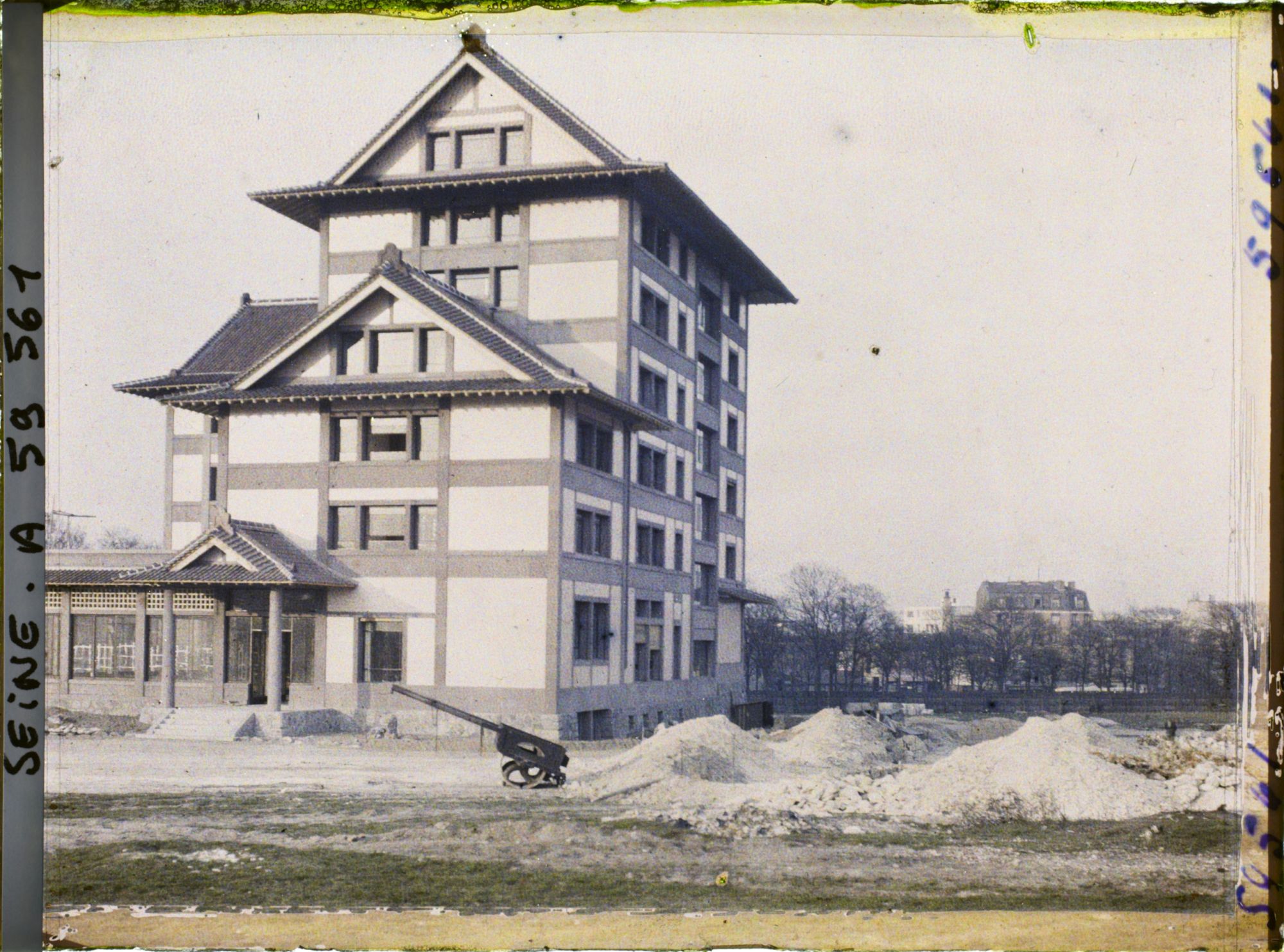 Image représentant La cité universitaire, la maison du Japon