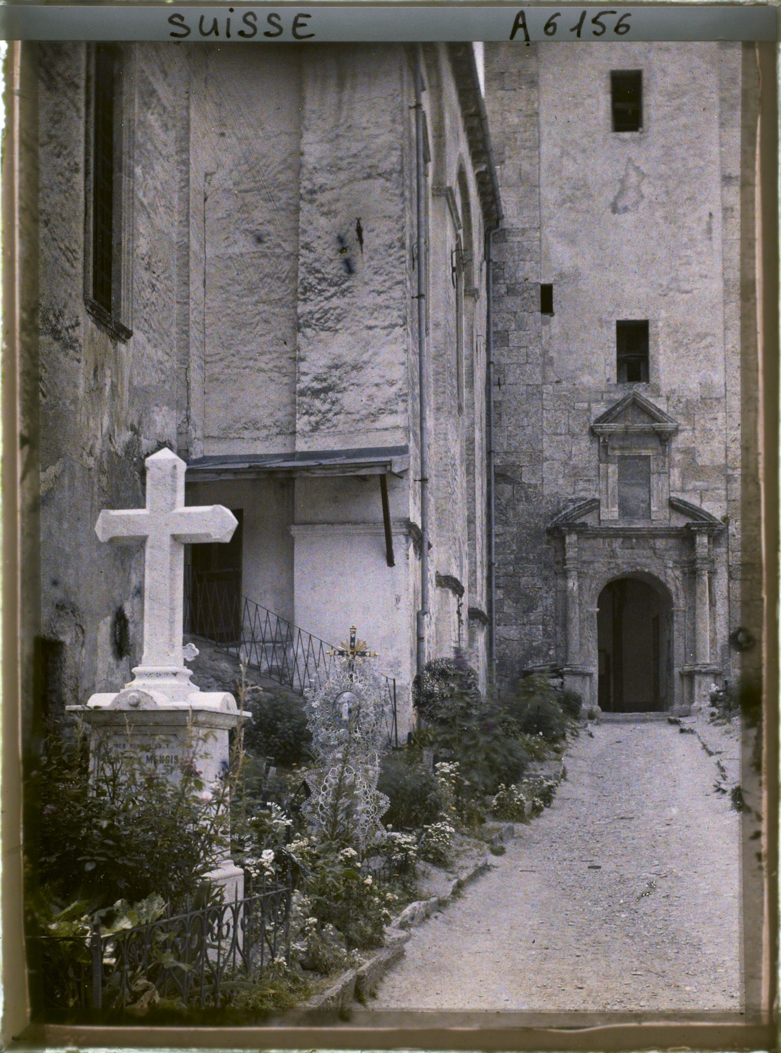 Image représentant L'église Saint-Martin et le cimetière de Viège