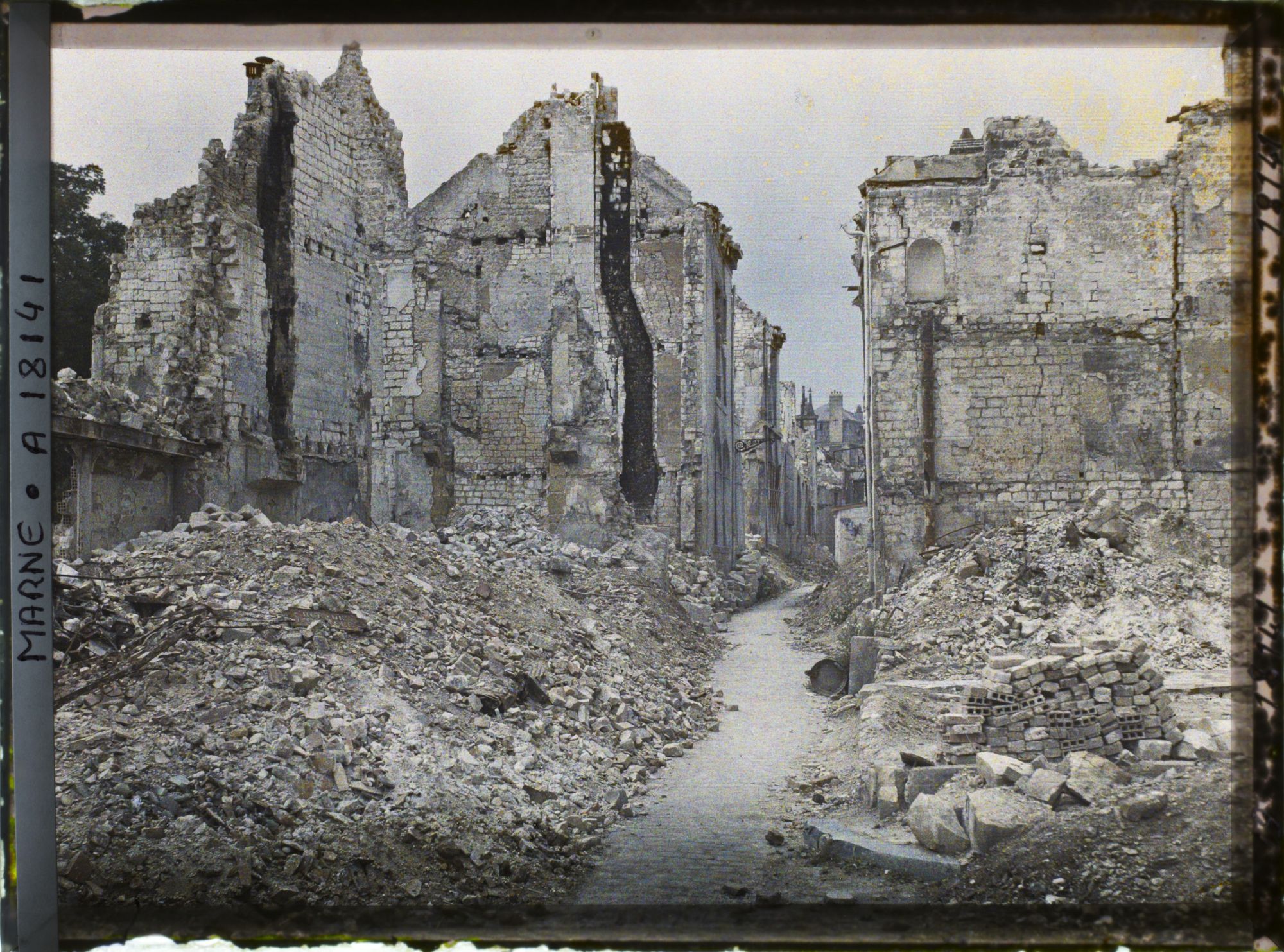 Image représentant France, Reims, Rue de La Salle