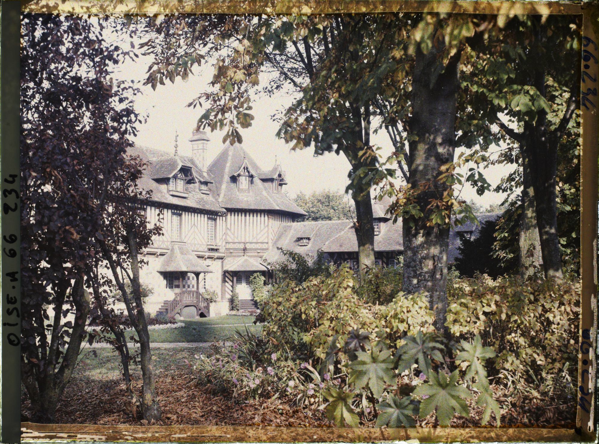 Image représentant Communs du château des Fontaines : la "Maison normande"