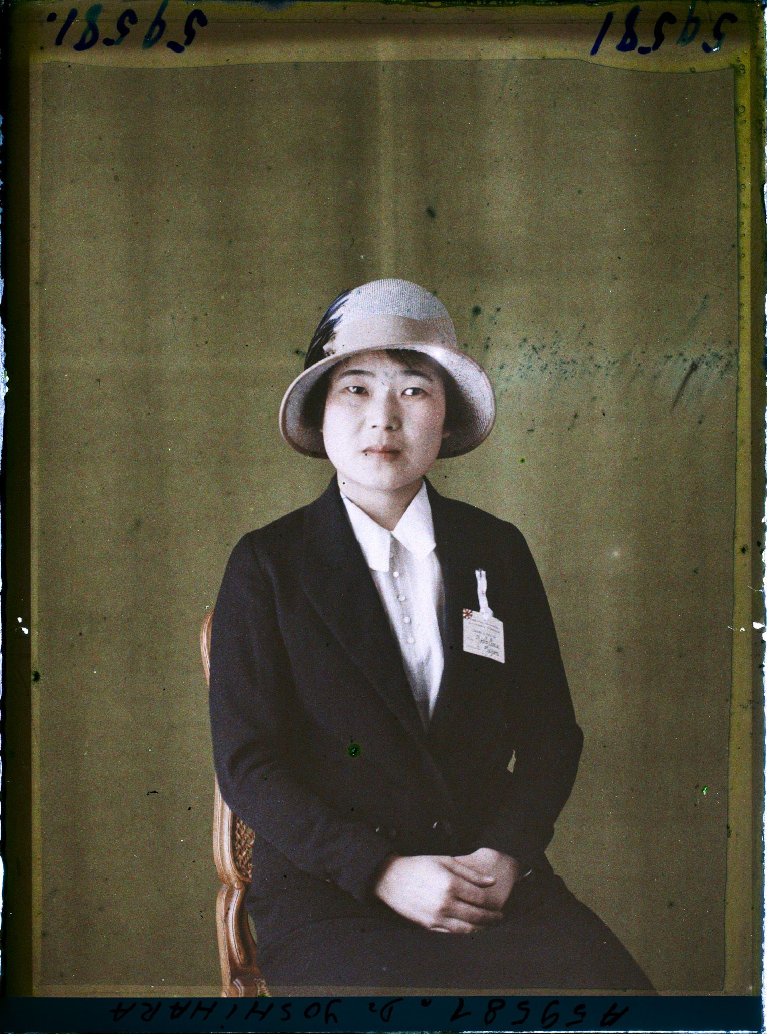 Image représentant La Docteur  https://musee-albert-kahn.s-museum.fr/home/NWQ2OTAwYzNmYjZlZTk1ZWQwODJmMjY4L2dlbmVyaWMtbm90aWNlLXRhYi9hdXRob3JpdHkvNjE3YTc5ZjVjZjhiODk2OGIzMzM3ZDIx/5d6900c3fb6ee95ed082f268/generic-notice-tab/authority/617a79ebcf8b8968b3337aad Ryu Yoshihara