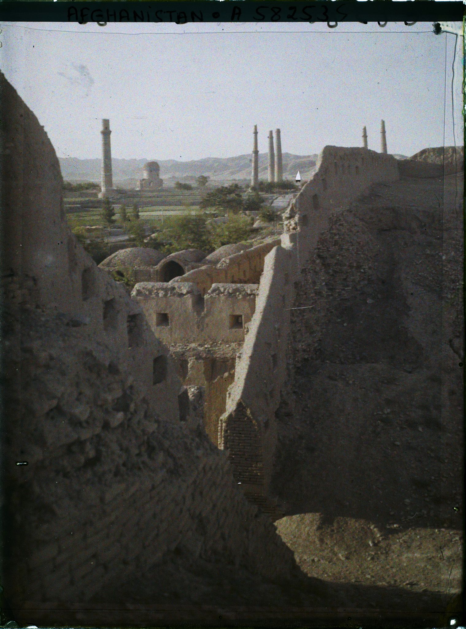 Image représentant Afghanistan, Hérat, Vue vers la Gde Mosquée