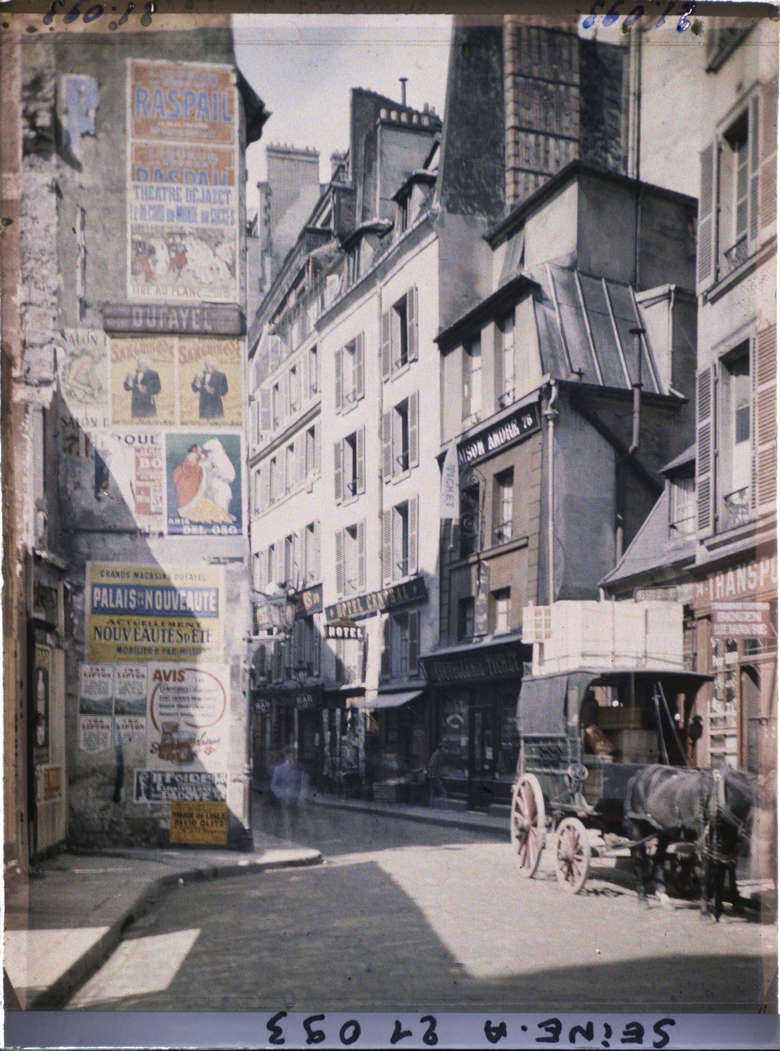 Image représentant La rue Saint-Sauveur dans la partie actuellement rue Léopold-Bellan