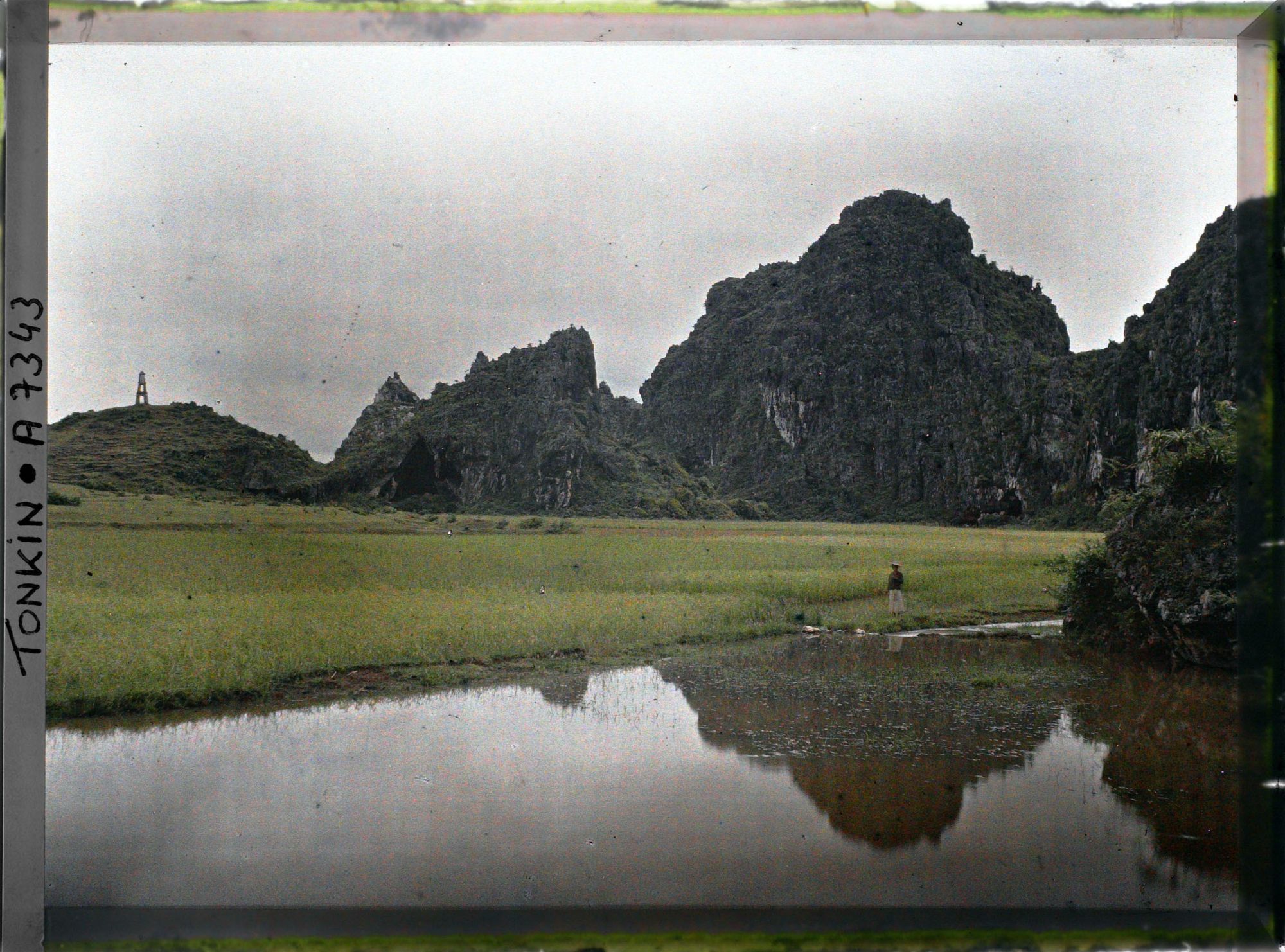Image représentant Rizières au pied des Rochers de Ky-lu'a