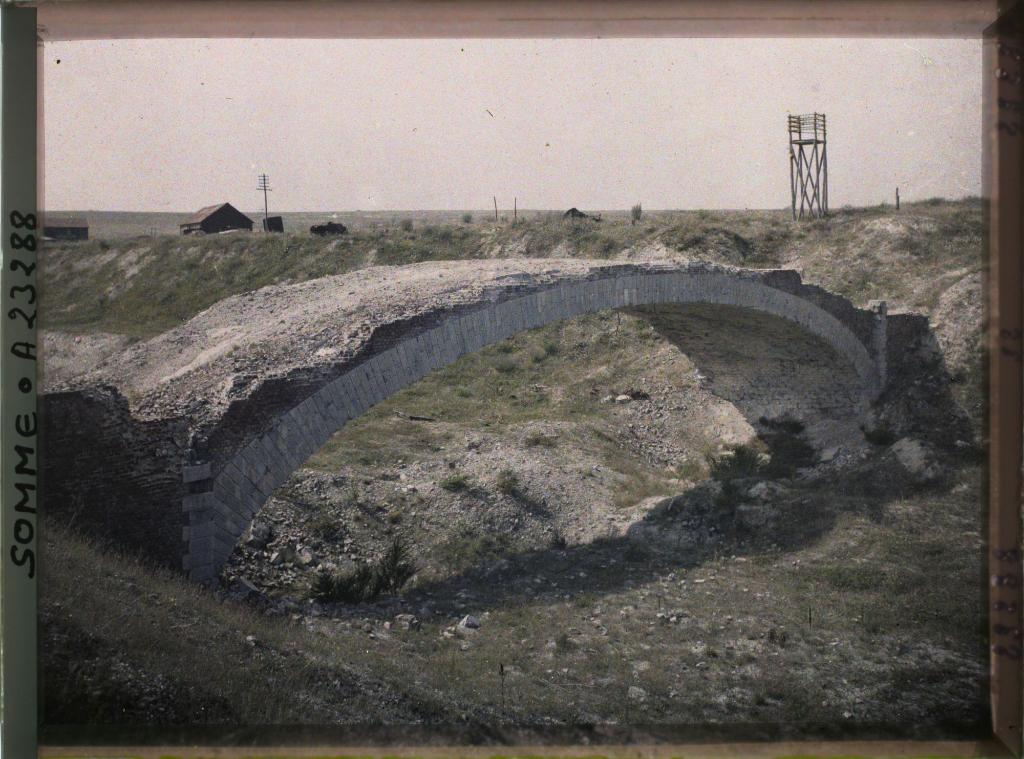 Image représentant France, Feuillaucourt, Autre aspect du Pont du Canal du Nord