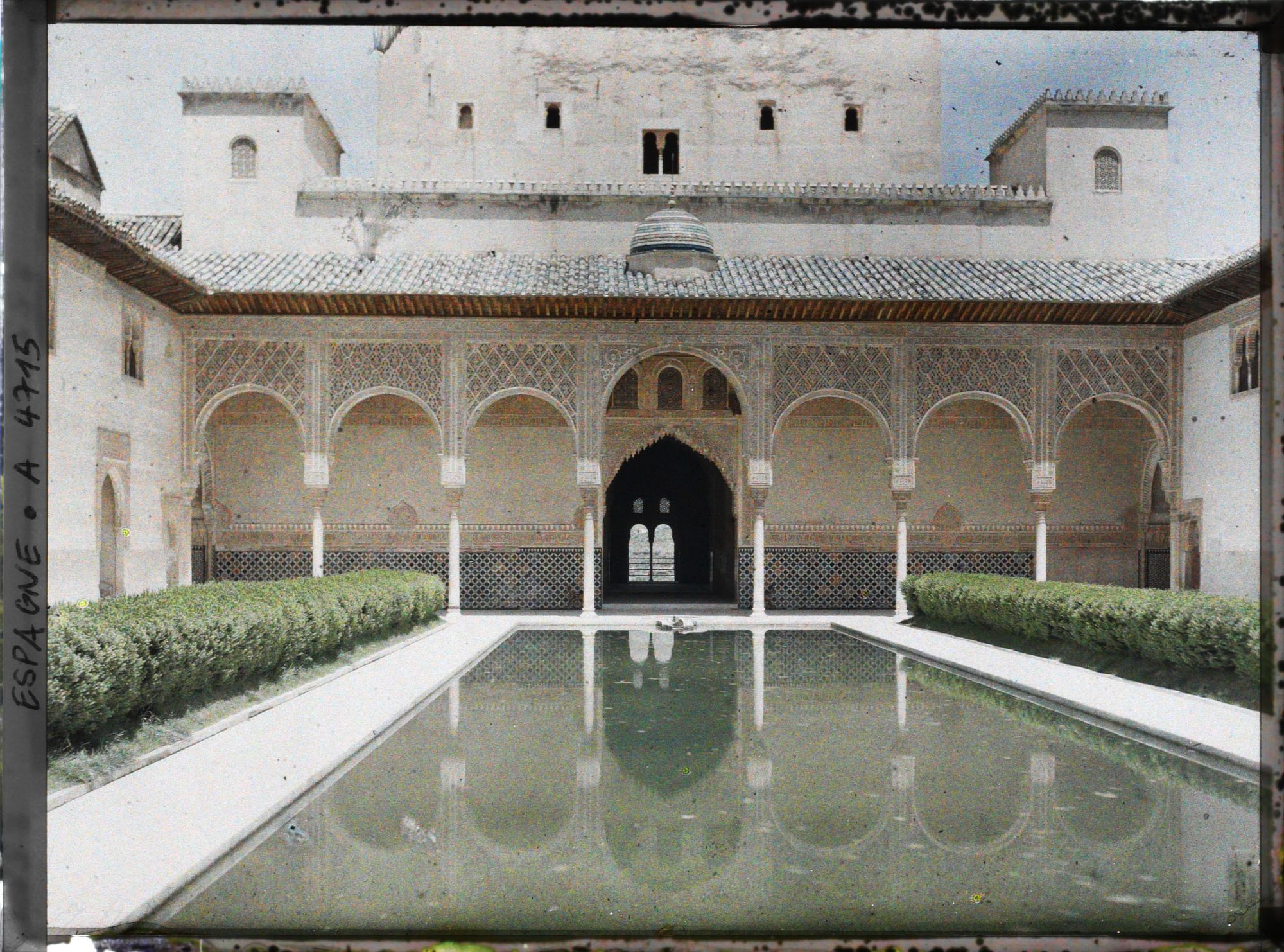 Image représentant Alhambra : la cour des Myrtes et la salle de la Barca