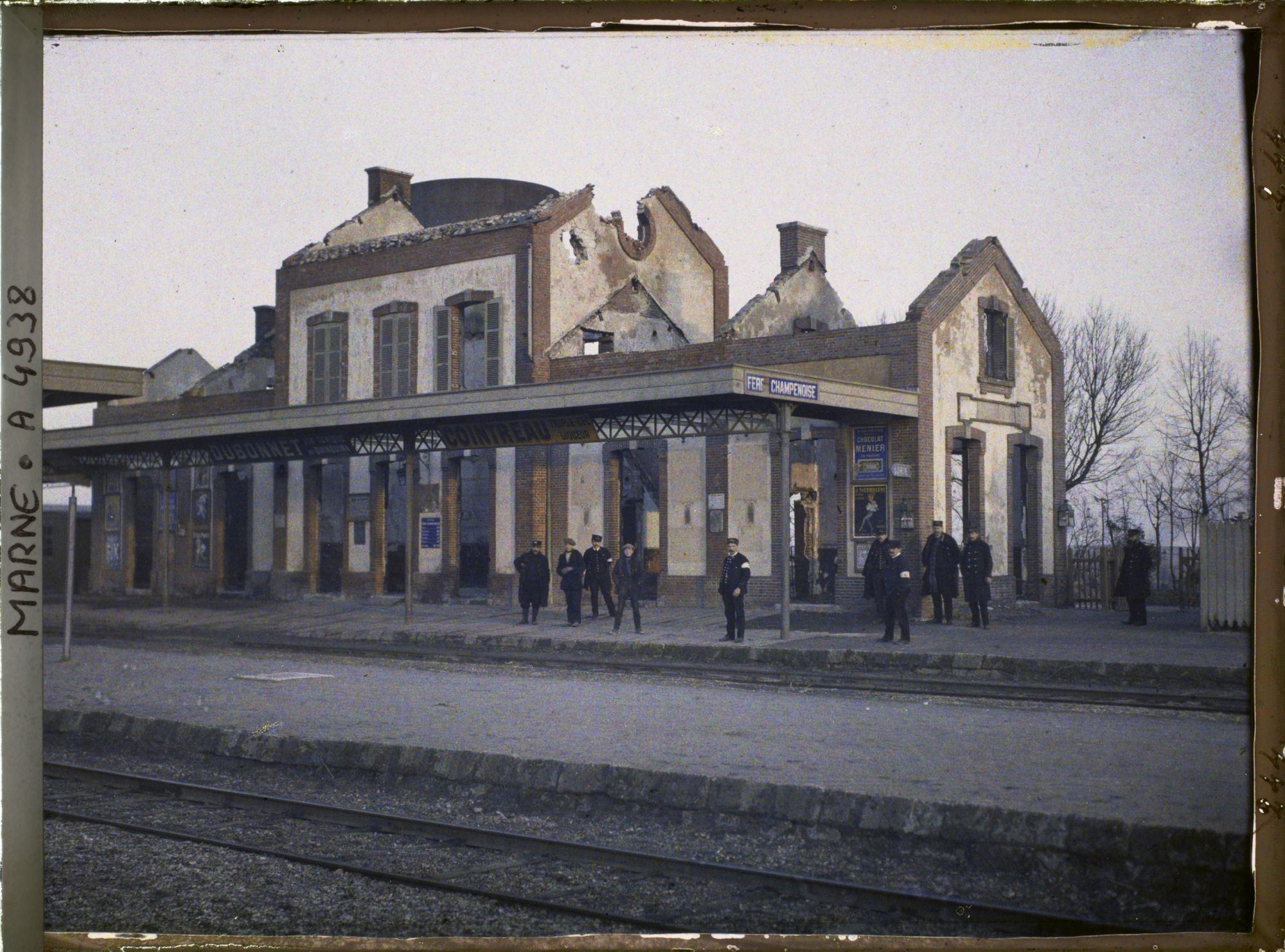 Image représentant La gare de Fère-Champenoise en ruine