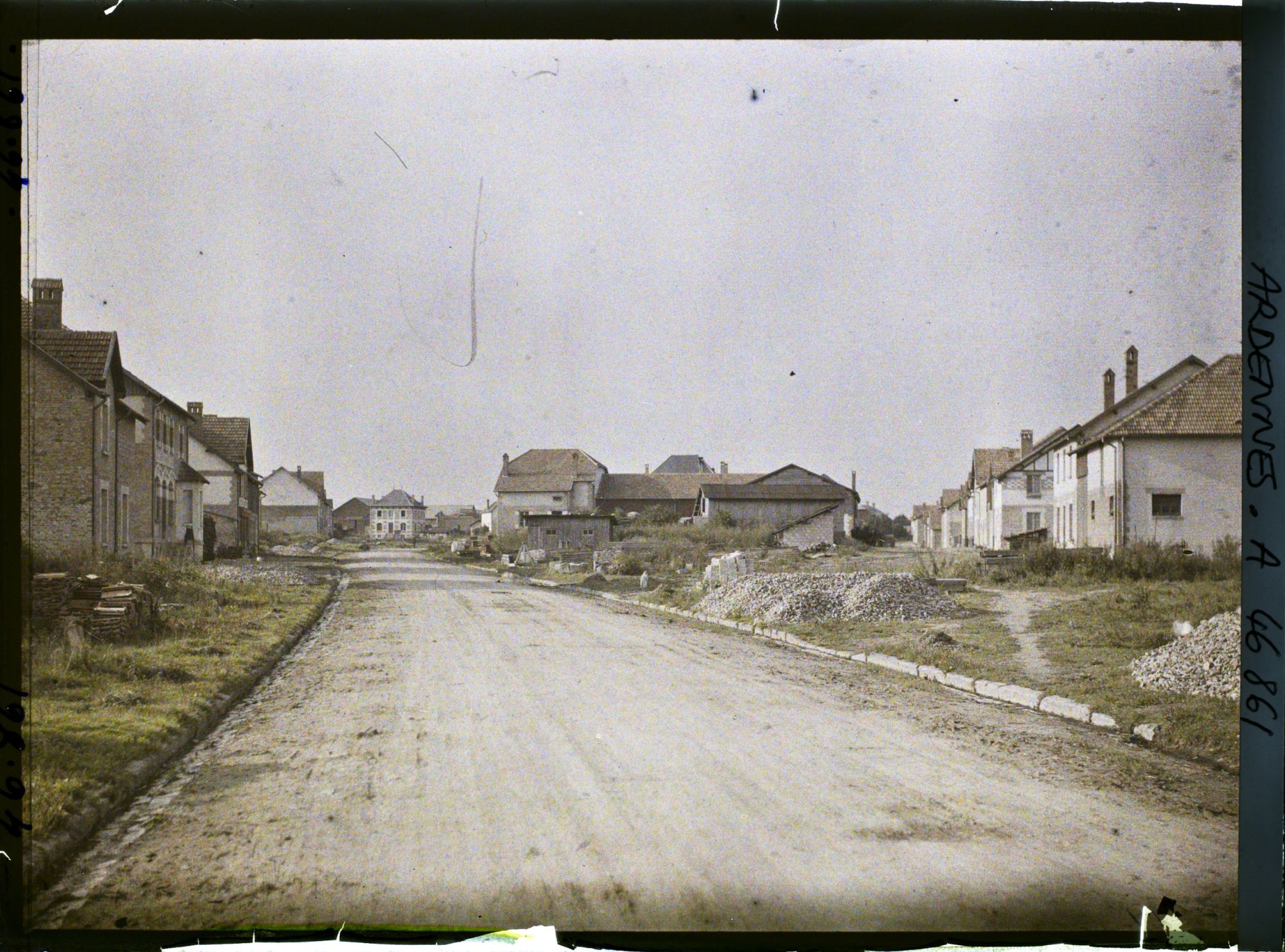 Image représentant France, Challerange Hte 380 h, Route de Vouziers