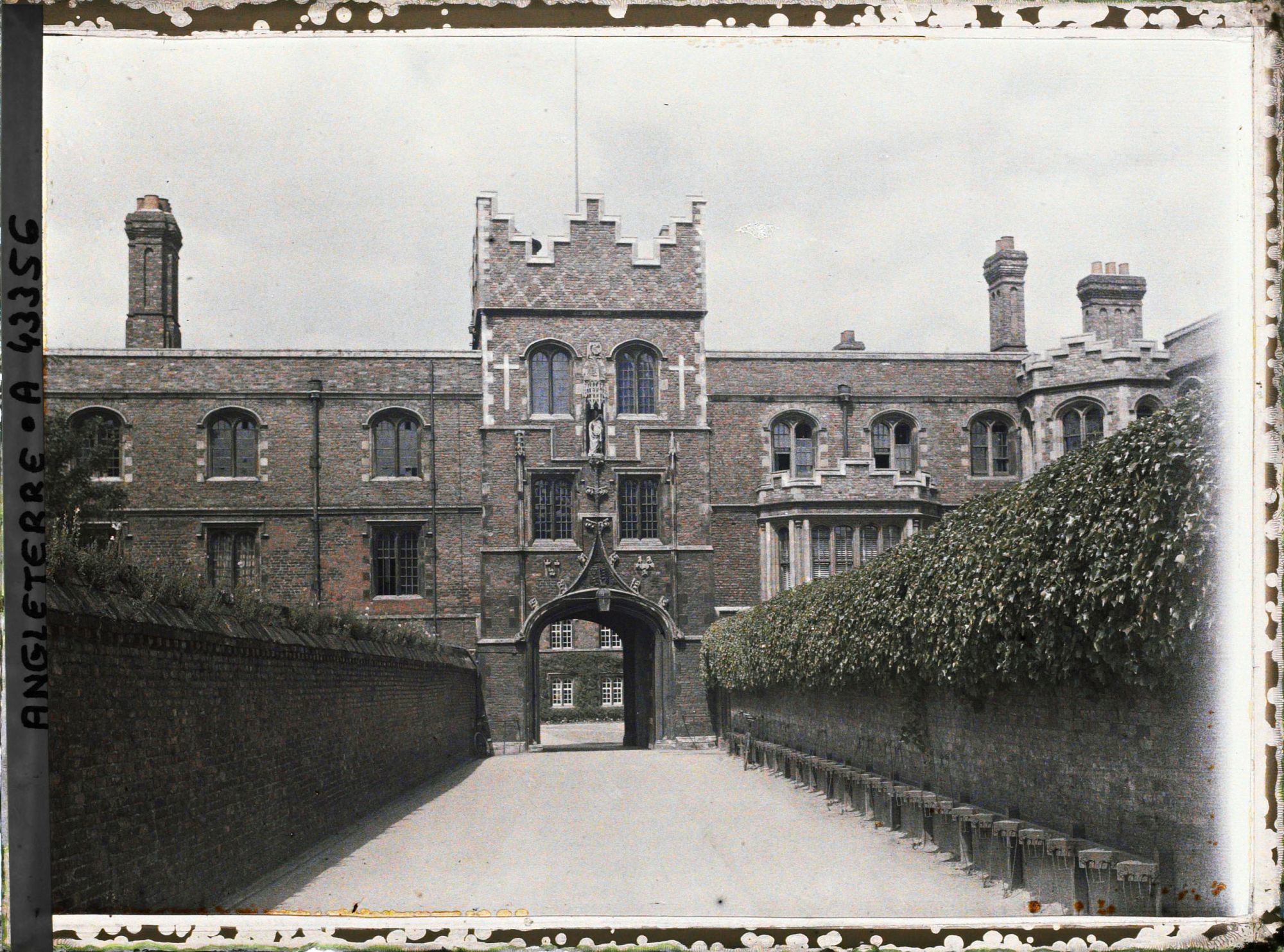 Image représentant L'entrée du Jesus College