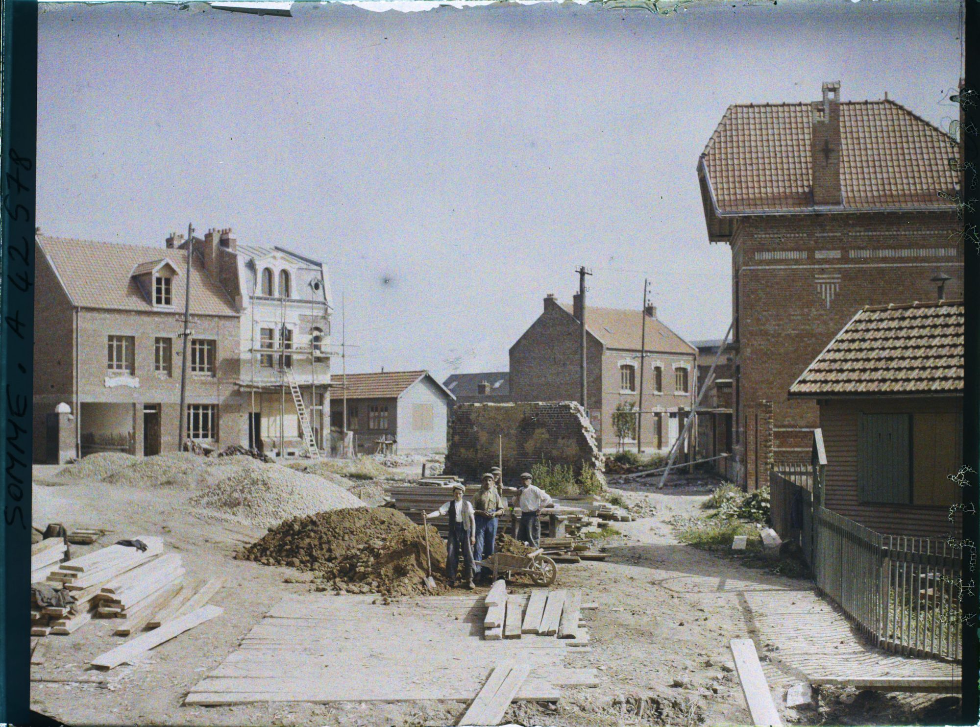 Image représentant France, Albert, Reconstructions