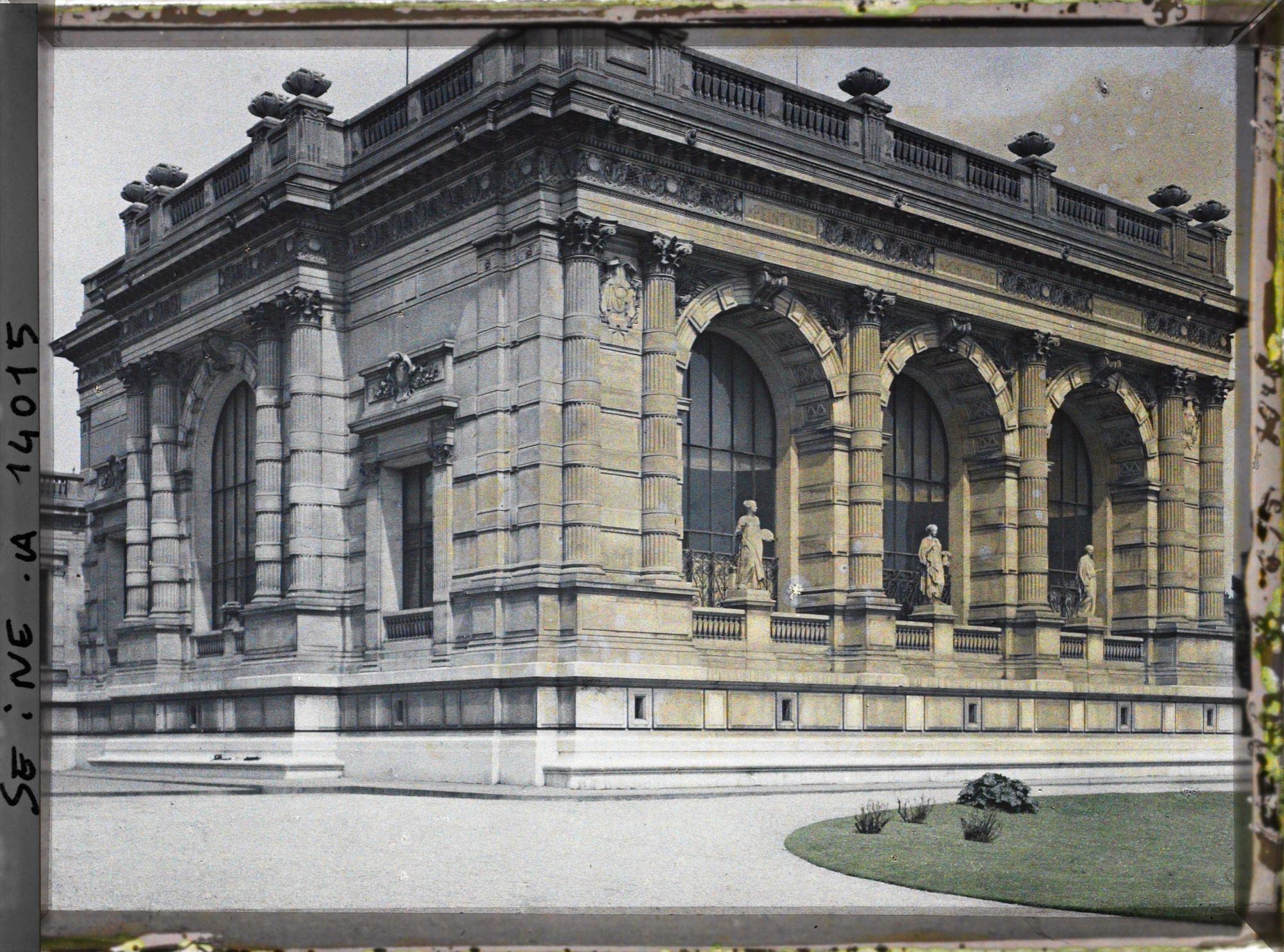 Image représentant Le musée Galliera, 10 avenue Pierre Ier de Serbie