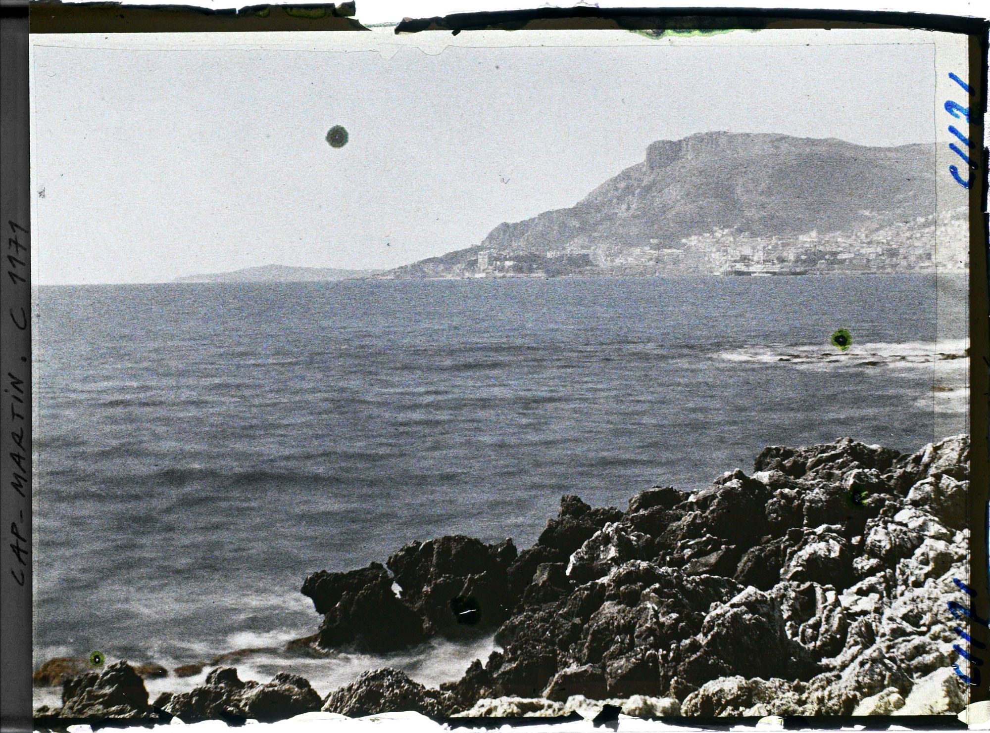 Image représentant Monaco vu depuis les rochers du cap Martin