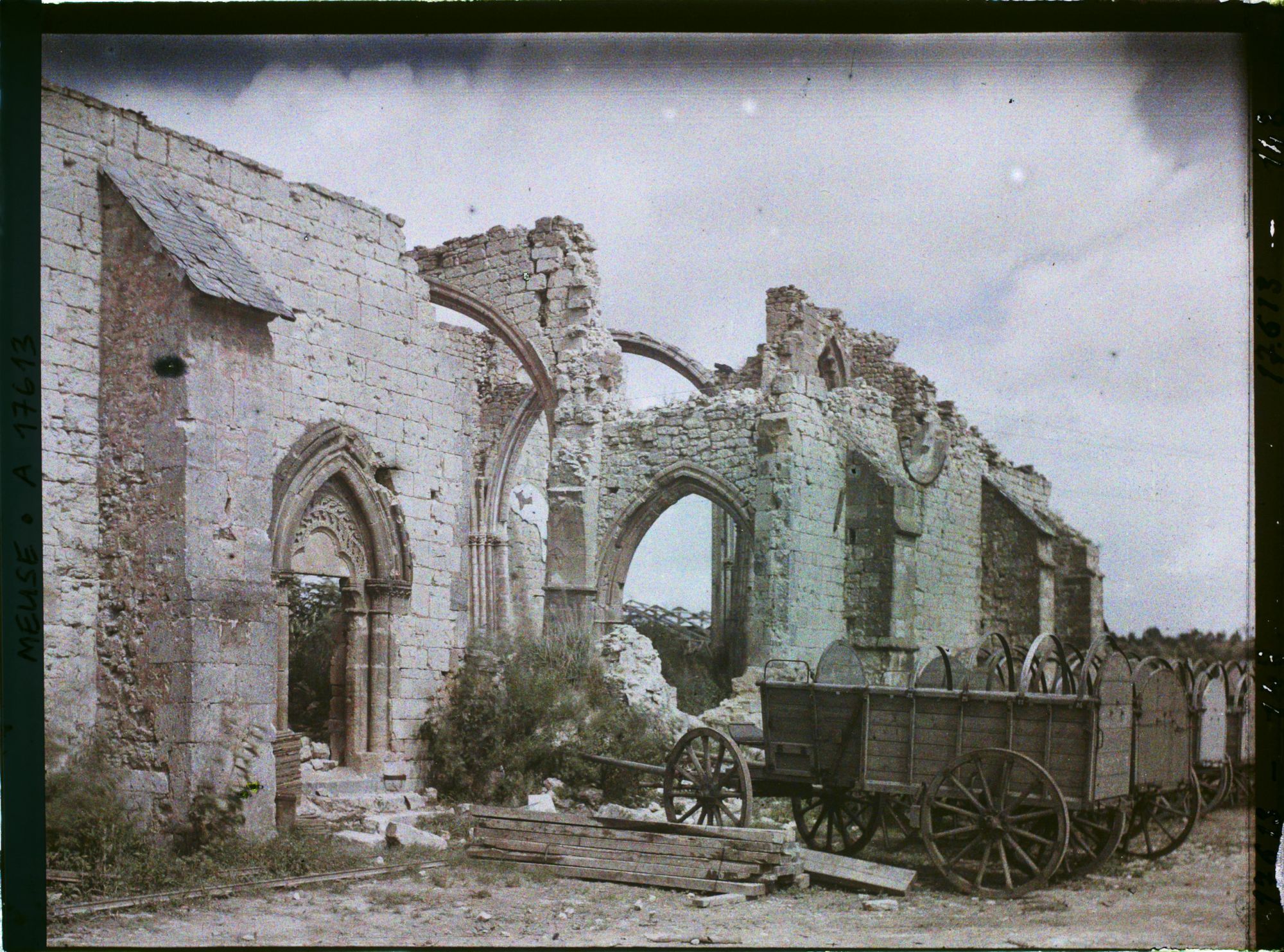 Image représentant France, Varennes, L'Eglise