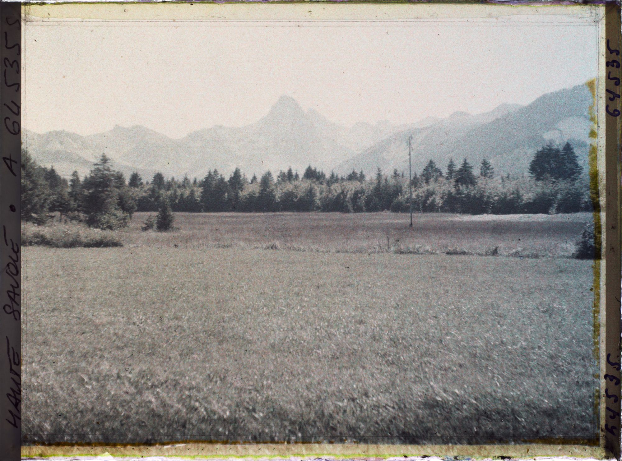Image représentant France, Hte Savoie, Panorama des Alpes de Savoie