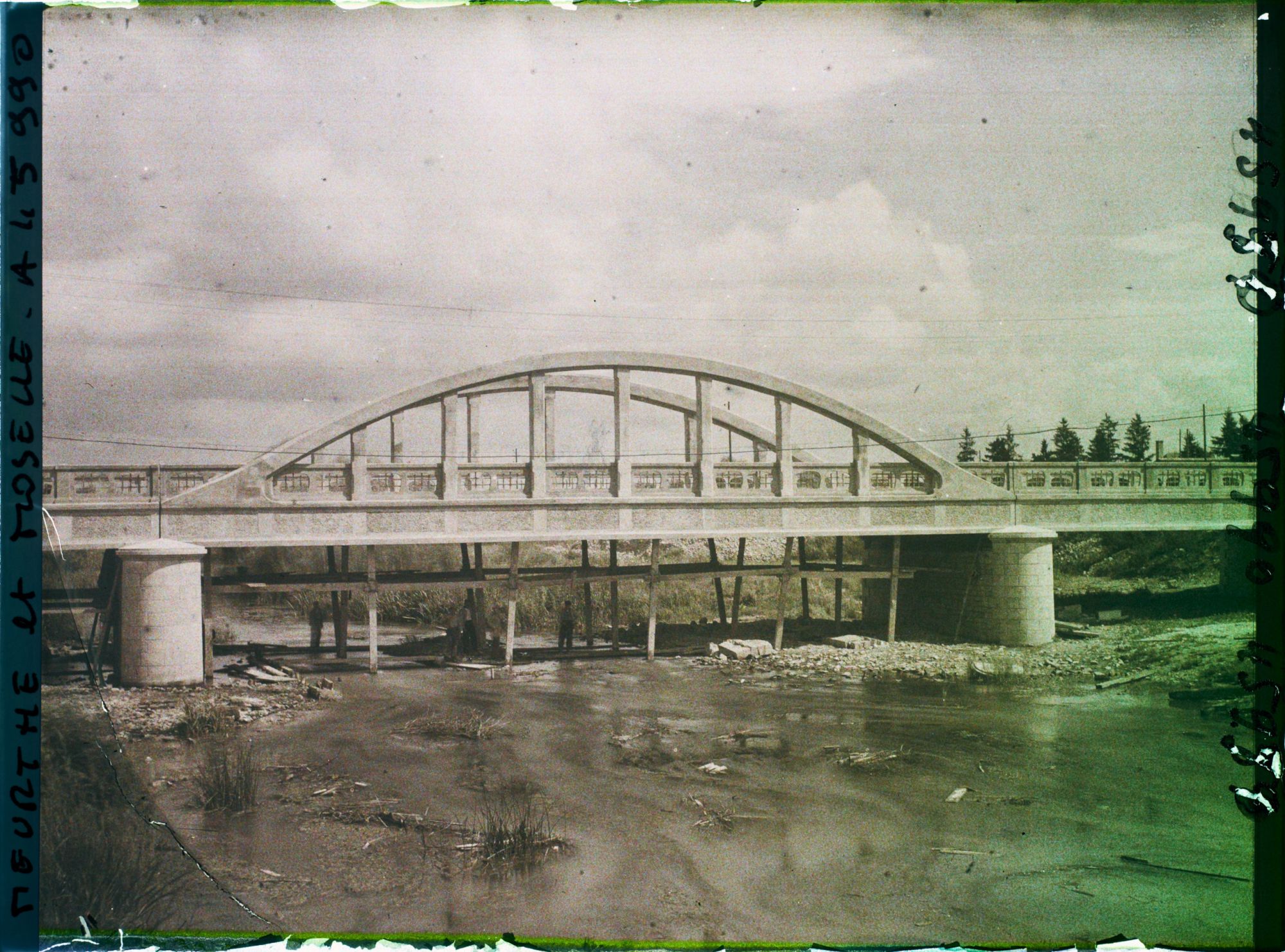 Image représentant France, Nomény, Le nouveau Pont s/ la Seille