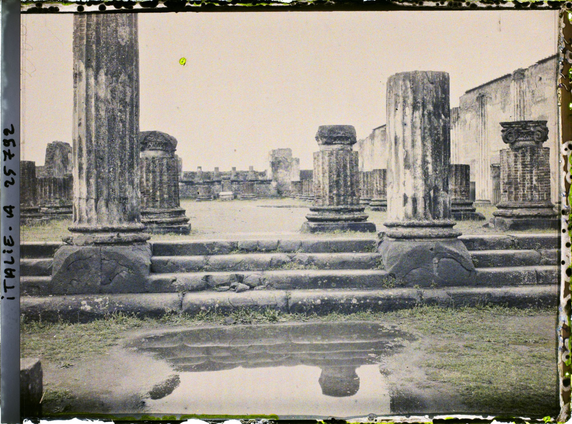 Image représentant Entrée de la basilique