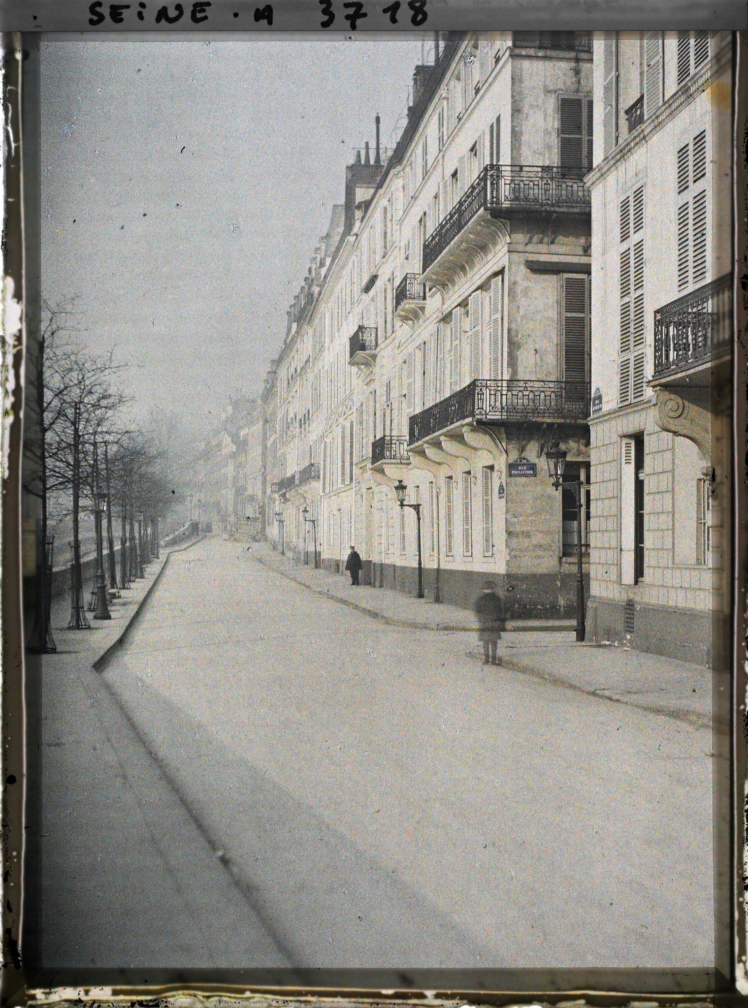 Image représentant Le quai de Béthune vu du pont de Sully