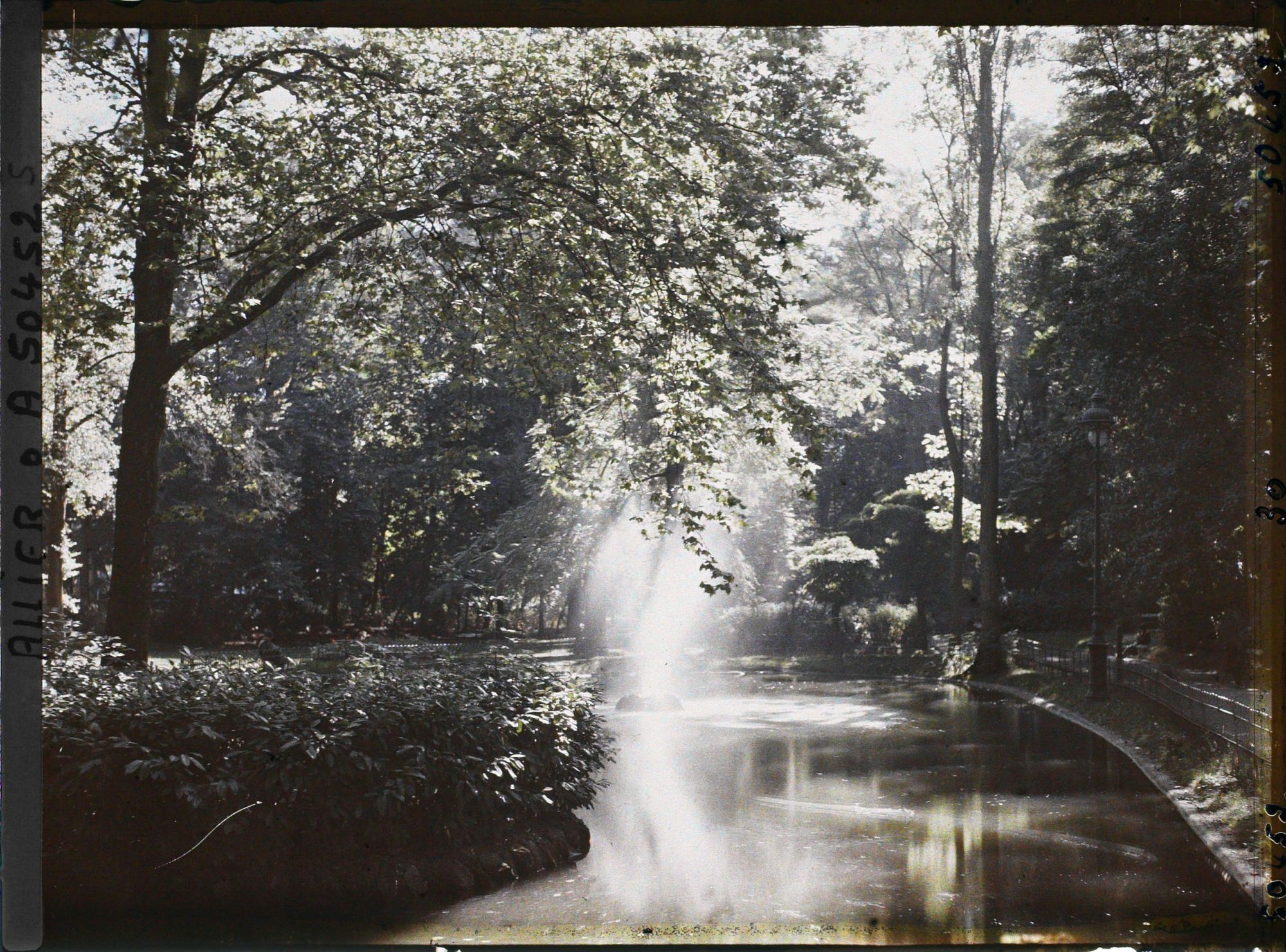 Image représentant Le jet d'eau dans le nouveau parc