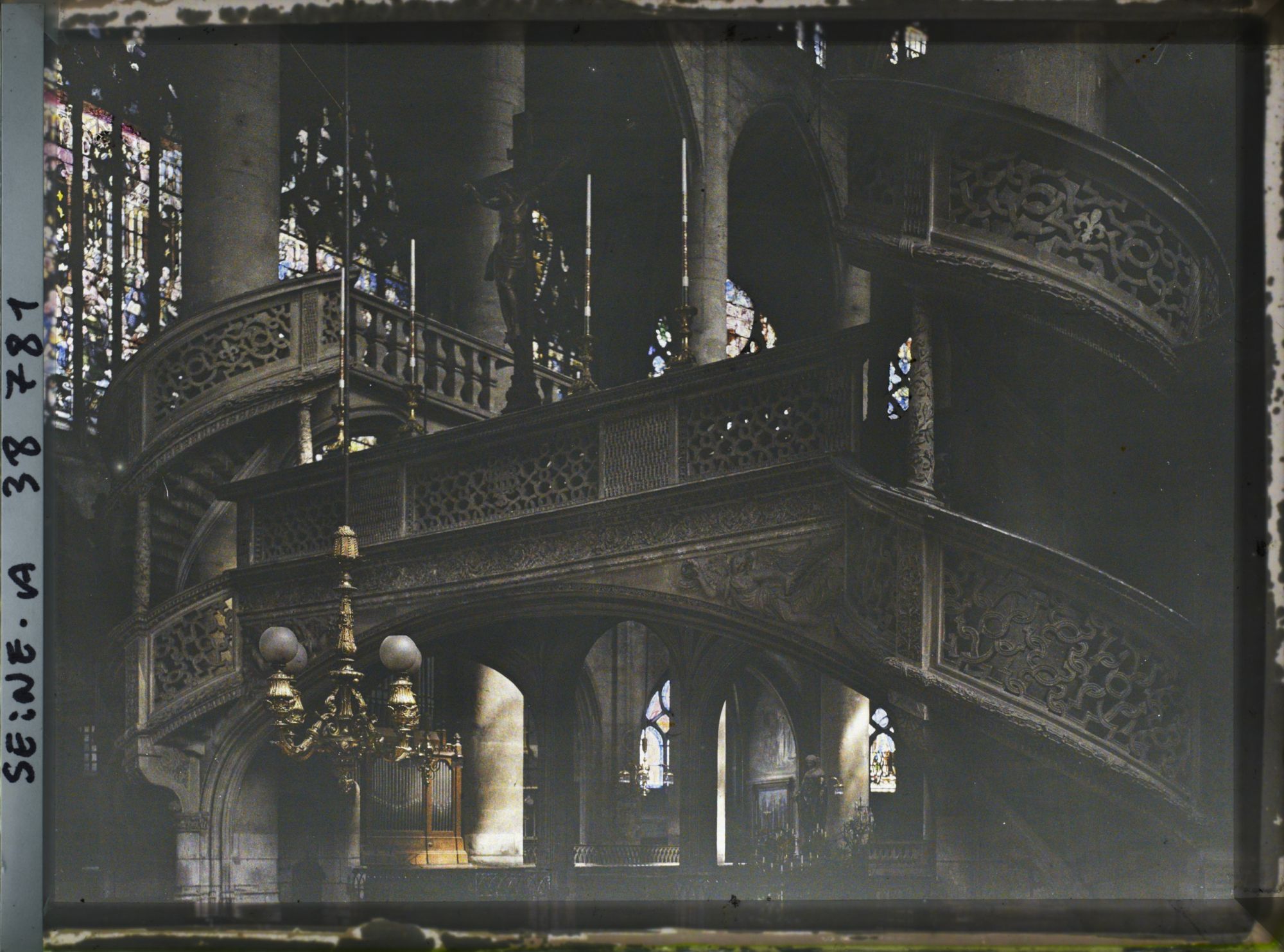 Image représentant Intérieur de l'église Saint-Etienne-du-Mont, le jubé