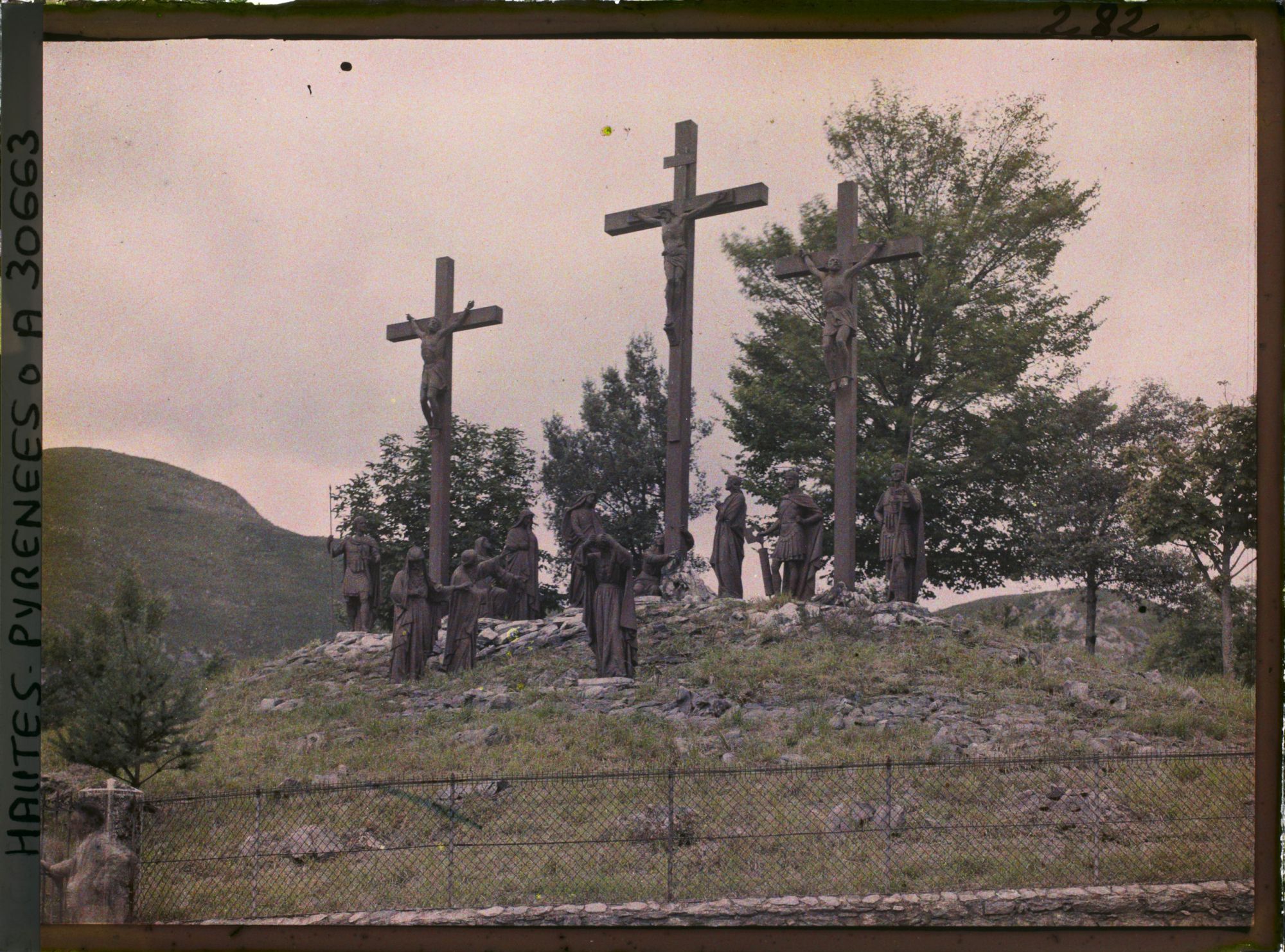 Image représentant France, Lourdes, Station du Chemin de Croix