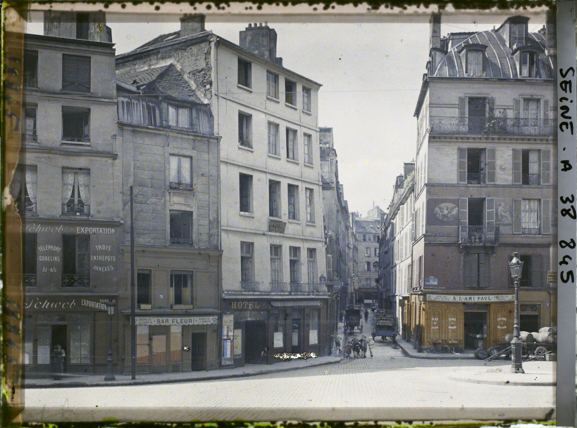 Image représentant Vue sur les rues du Maître-Albert et des Grands -Degrés depuis le quai de Montebello