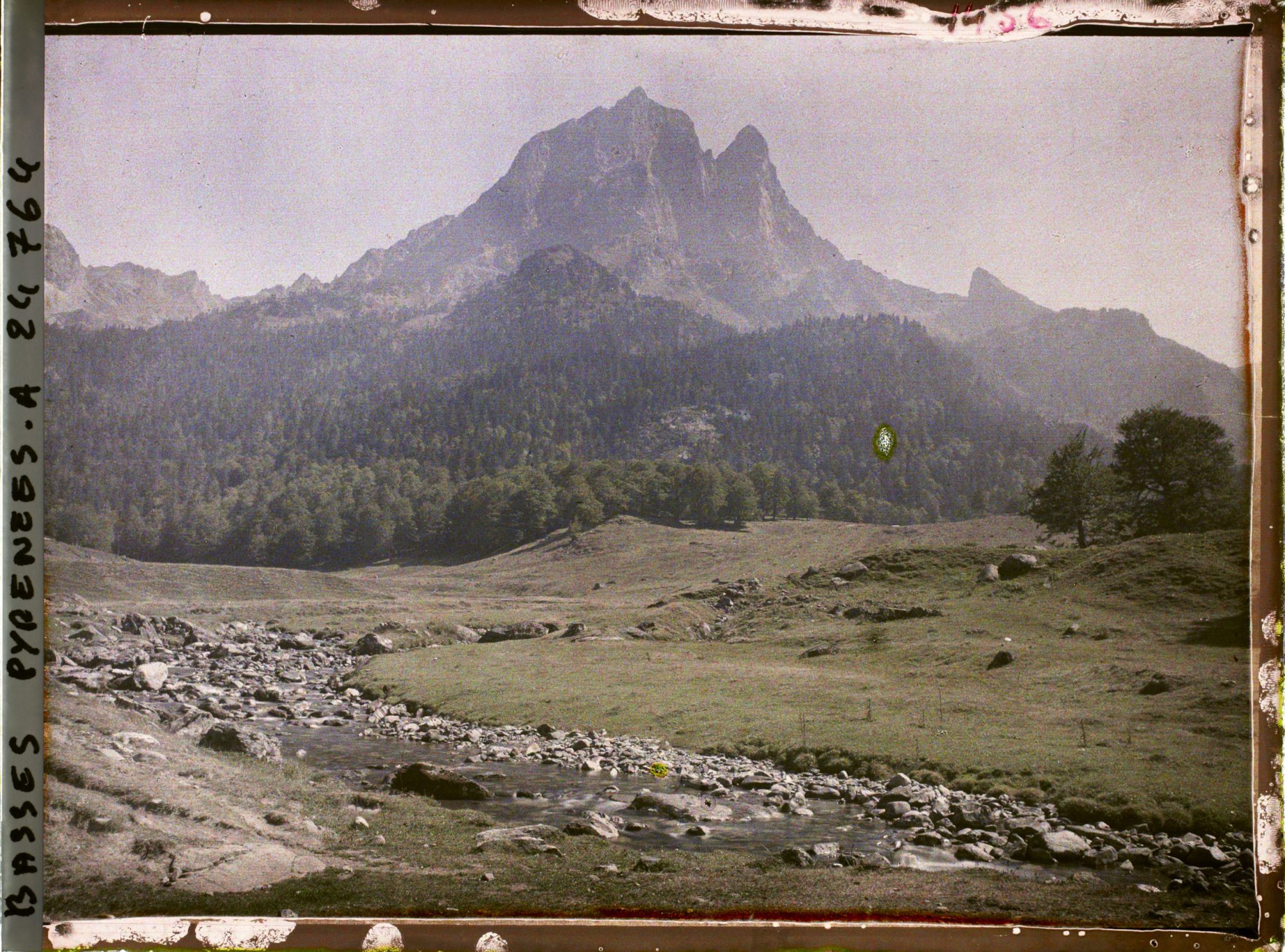 Image représentant France, Le Pic du Midi et le Gave d'Ossau