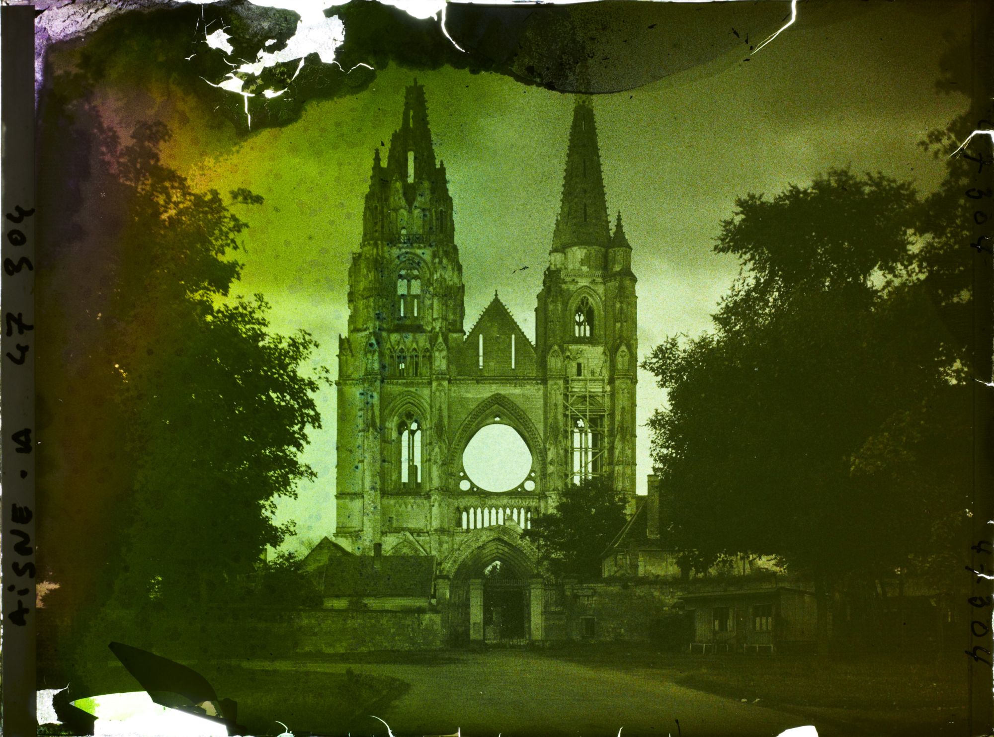 Image représentant France, Soissons, St Jean des Vignes, le soir (2)