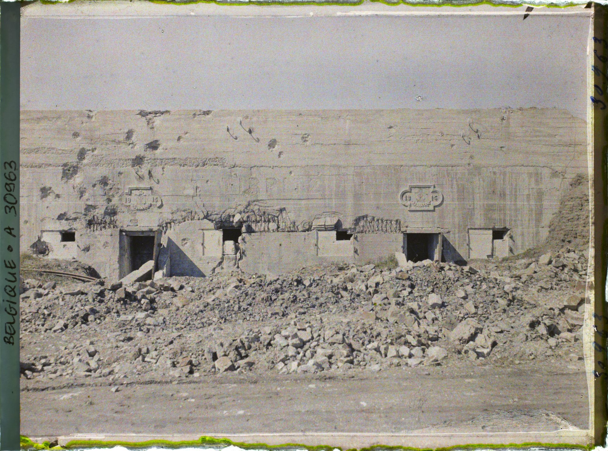 Image représentant Belgique, Middelkerke-Mariakerke, Batterie Tirpitz - Poste de Commandement du tir de la batterie