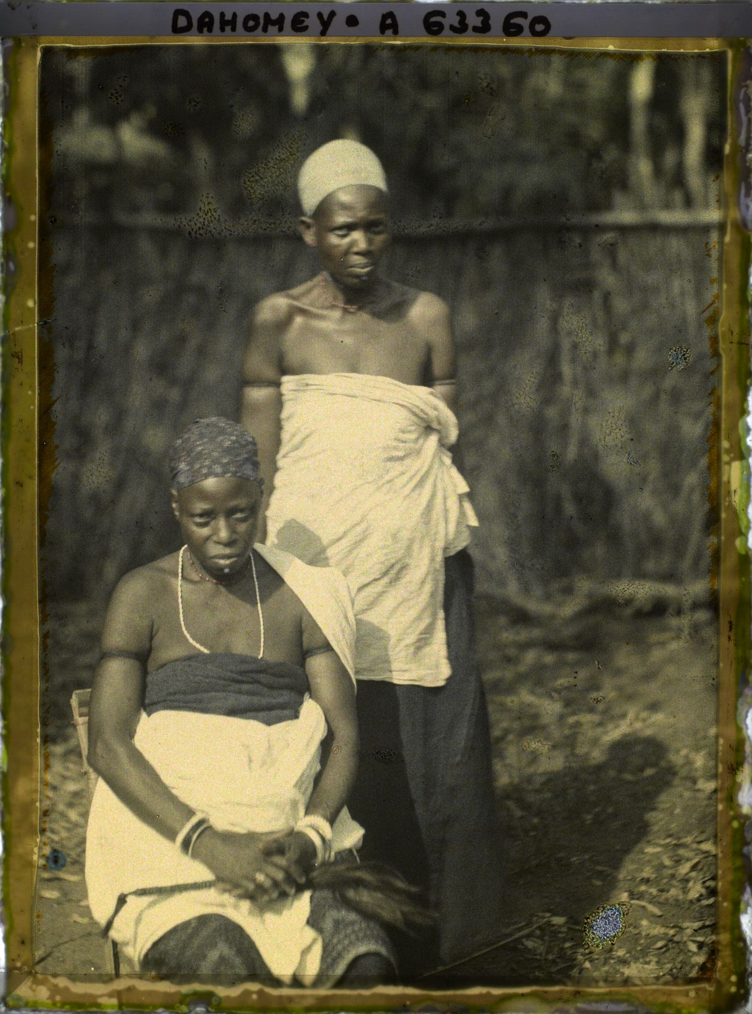 Image représentant Deux féticheuses de Doudoua