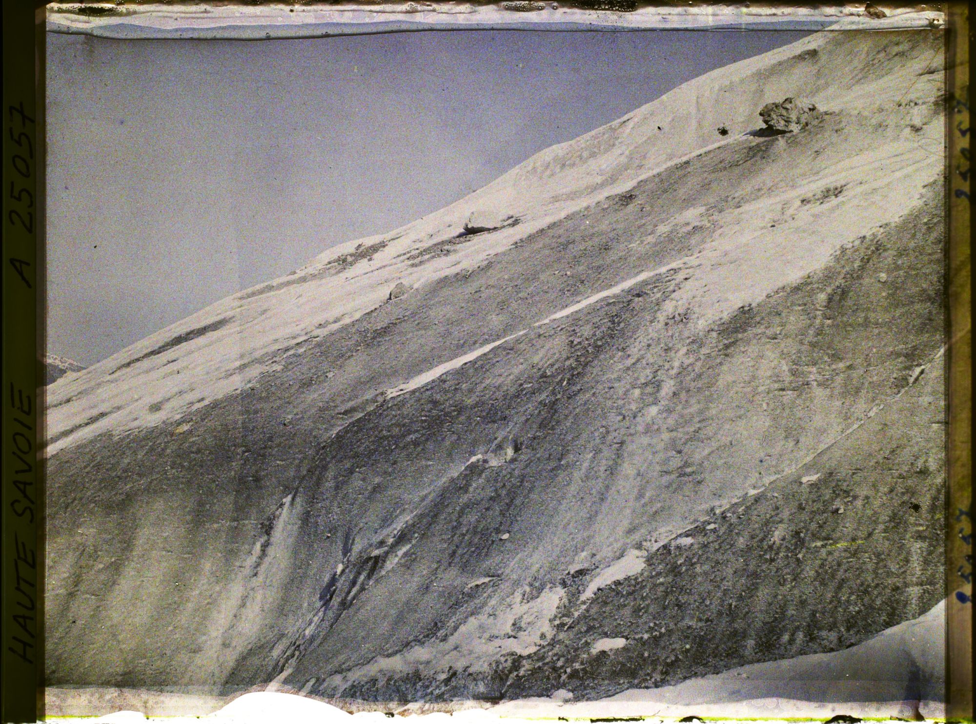 Image représentant France Les Alpes, Les Bossons, 2e Cliché, suite de la Moraine