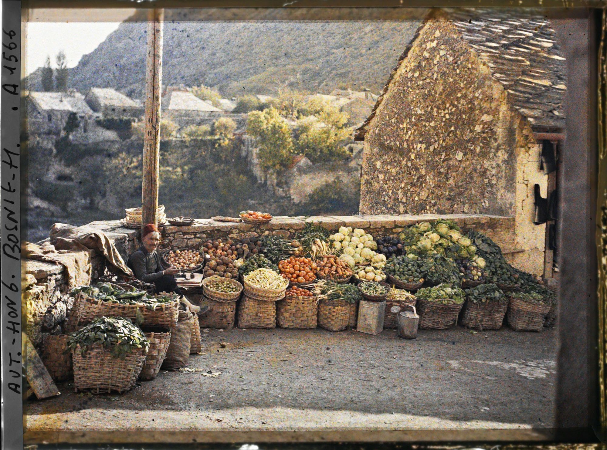 Image représentant Marchand de légumes à l'entrée du pont [de Mostar]