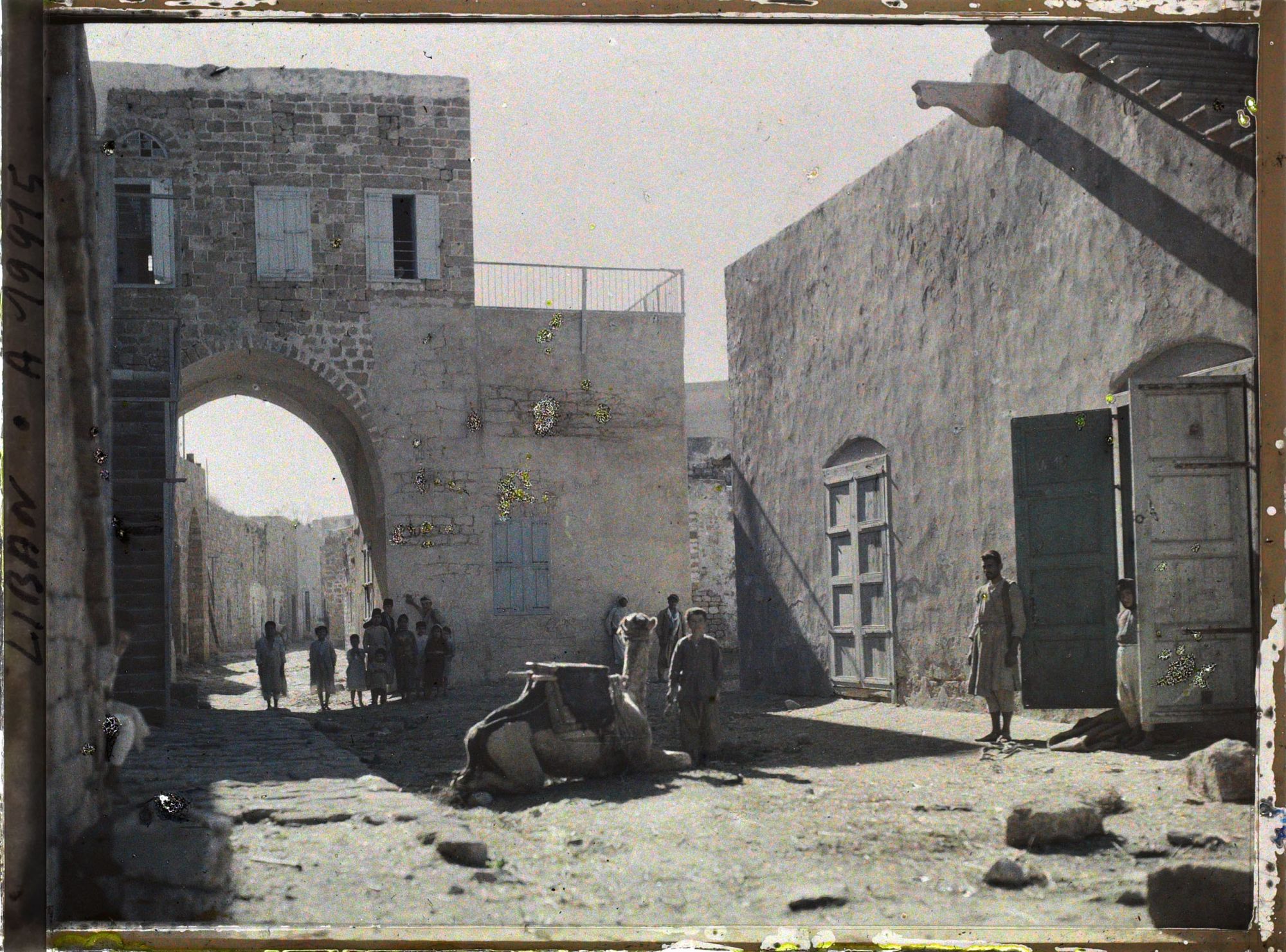 Image représentant Rue et porte de la ville