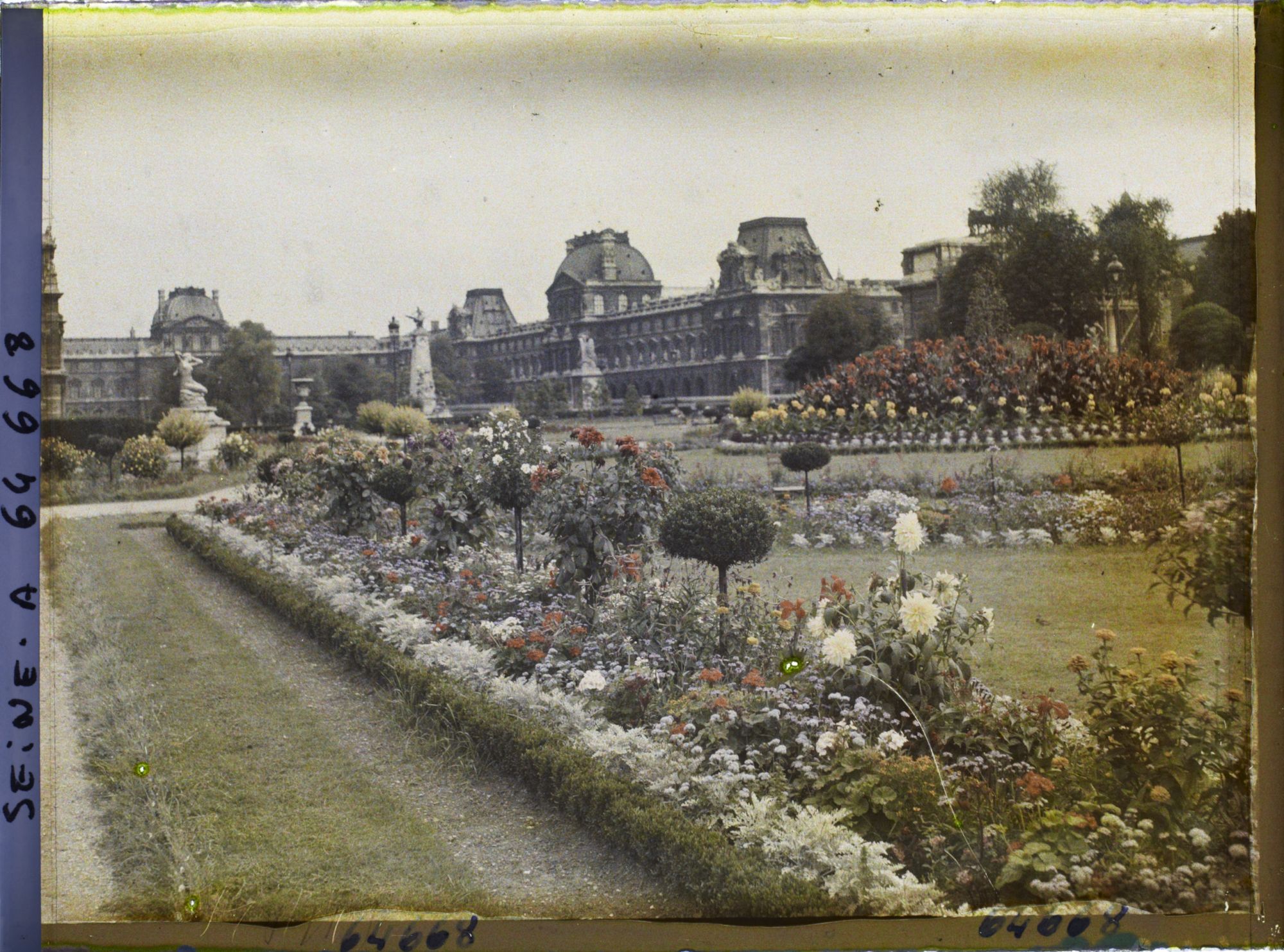 Image représentant Le jardin des Tuileries et le Louvre