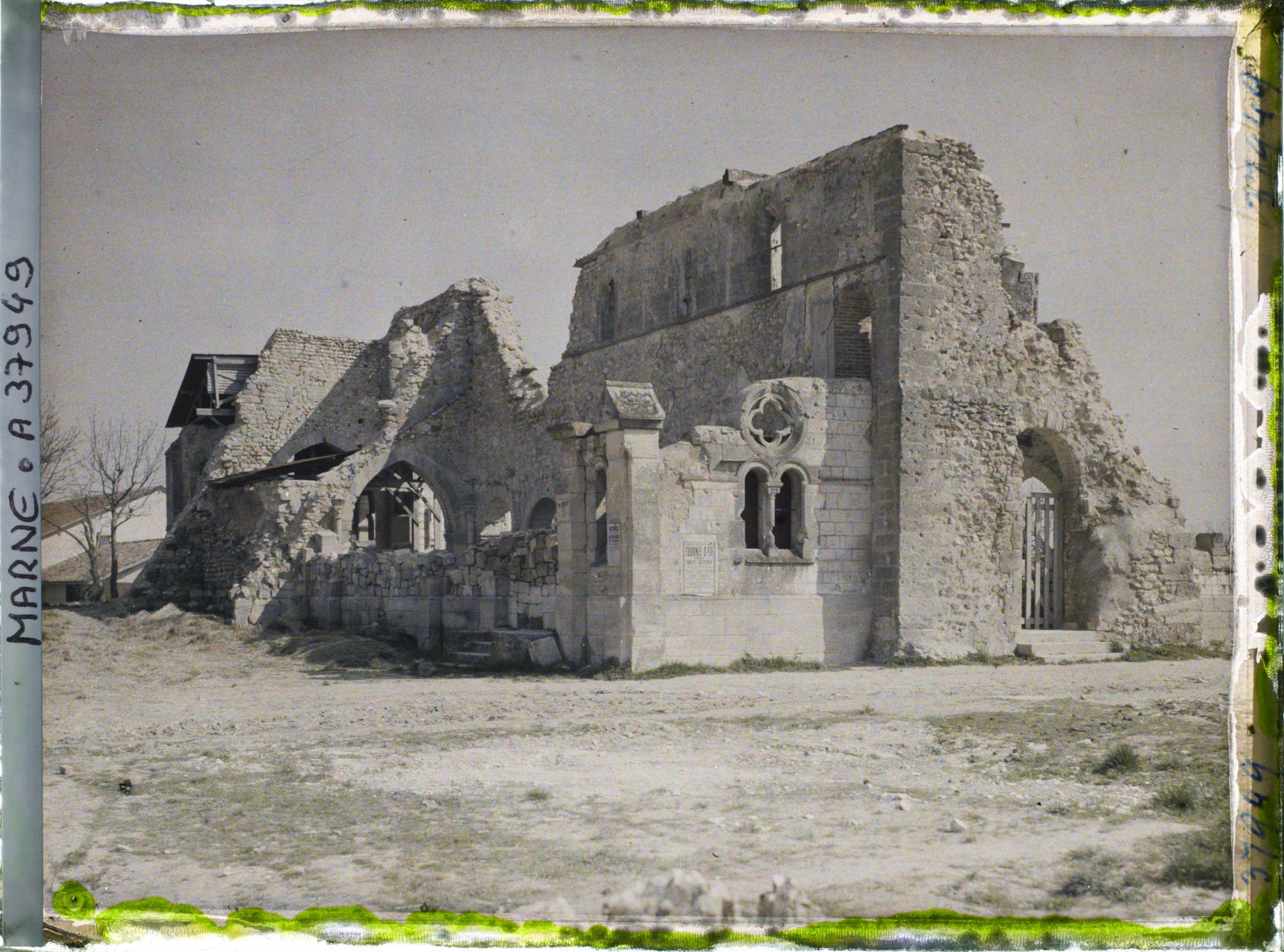 Image représentant France, Beine, Ruines de l'Eglise