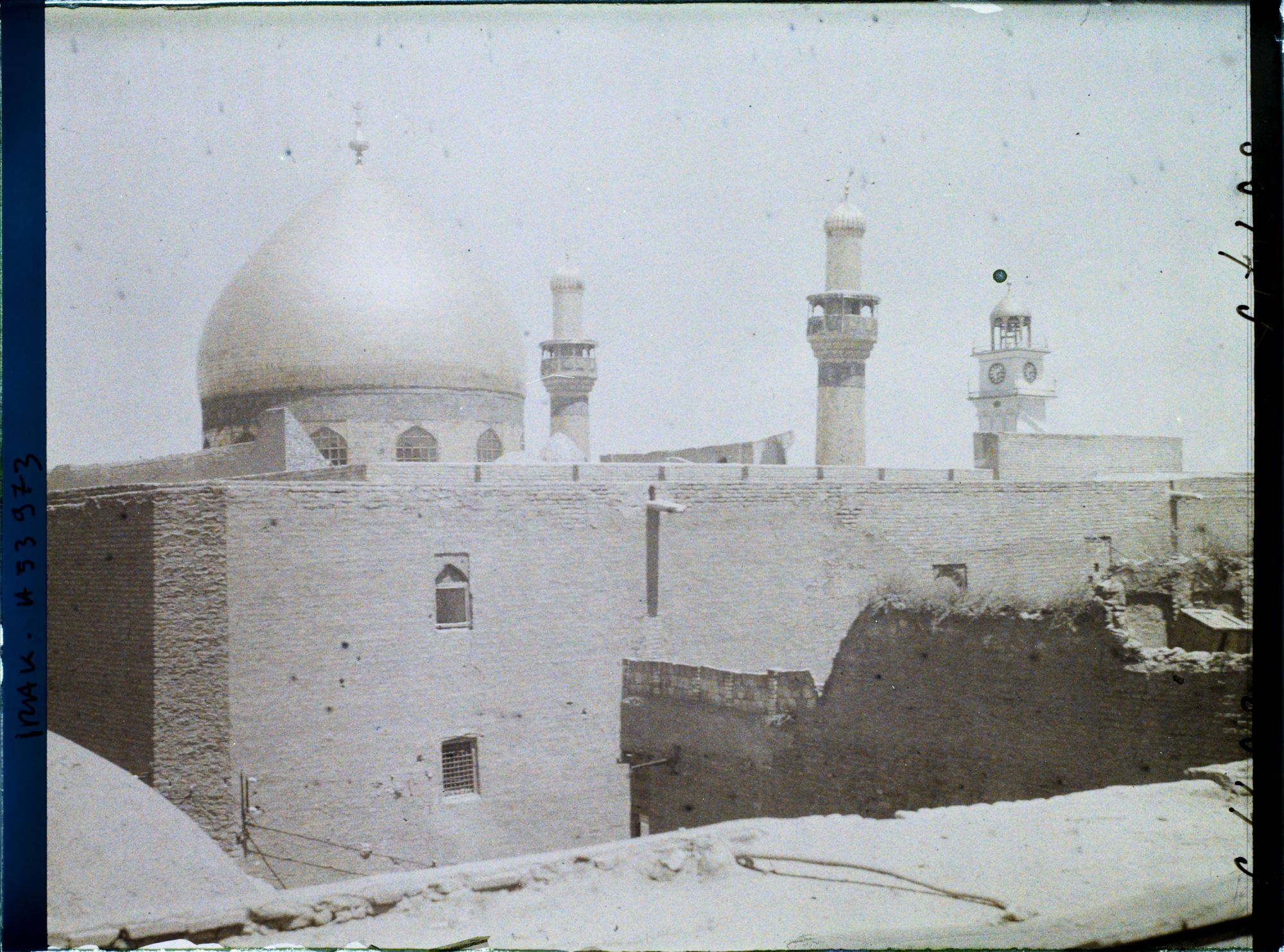 Image représentant Dôme et minarets de la mosquée funéraire d'Ali