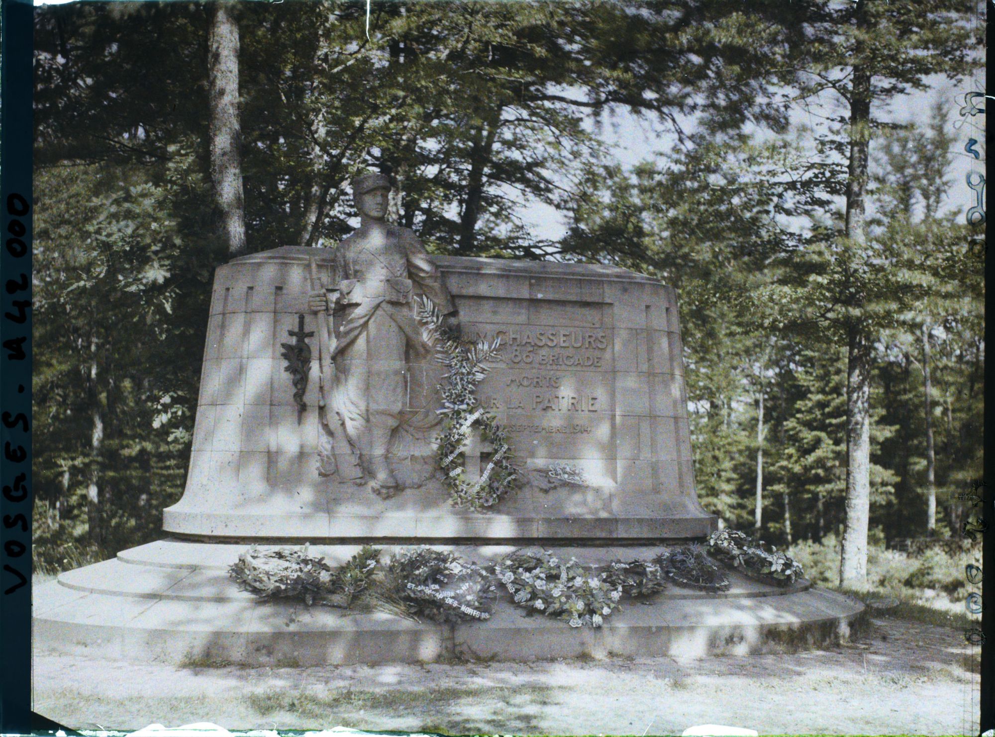 Image représentant France, Col de la Chipotte, Monumt aux chasseurs de la 86e bde Août-Sept 1914