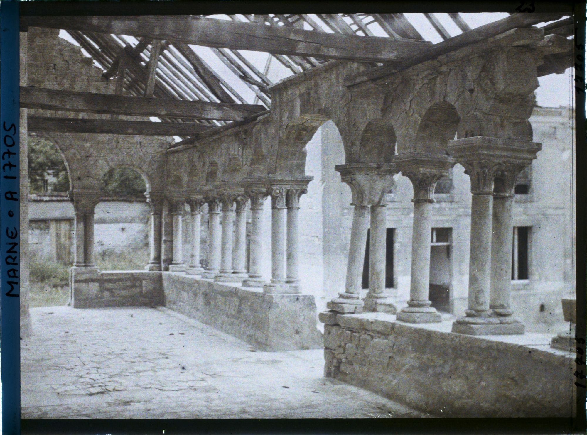 Image représentant Hermonville, Le Cloître de l'Eglise