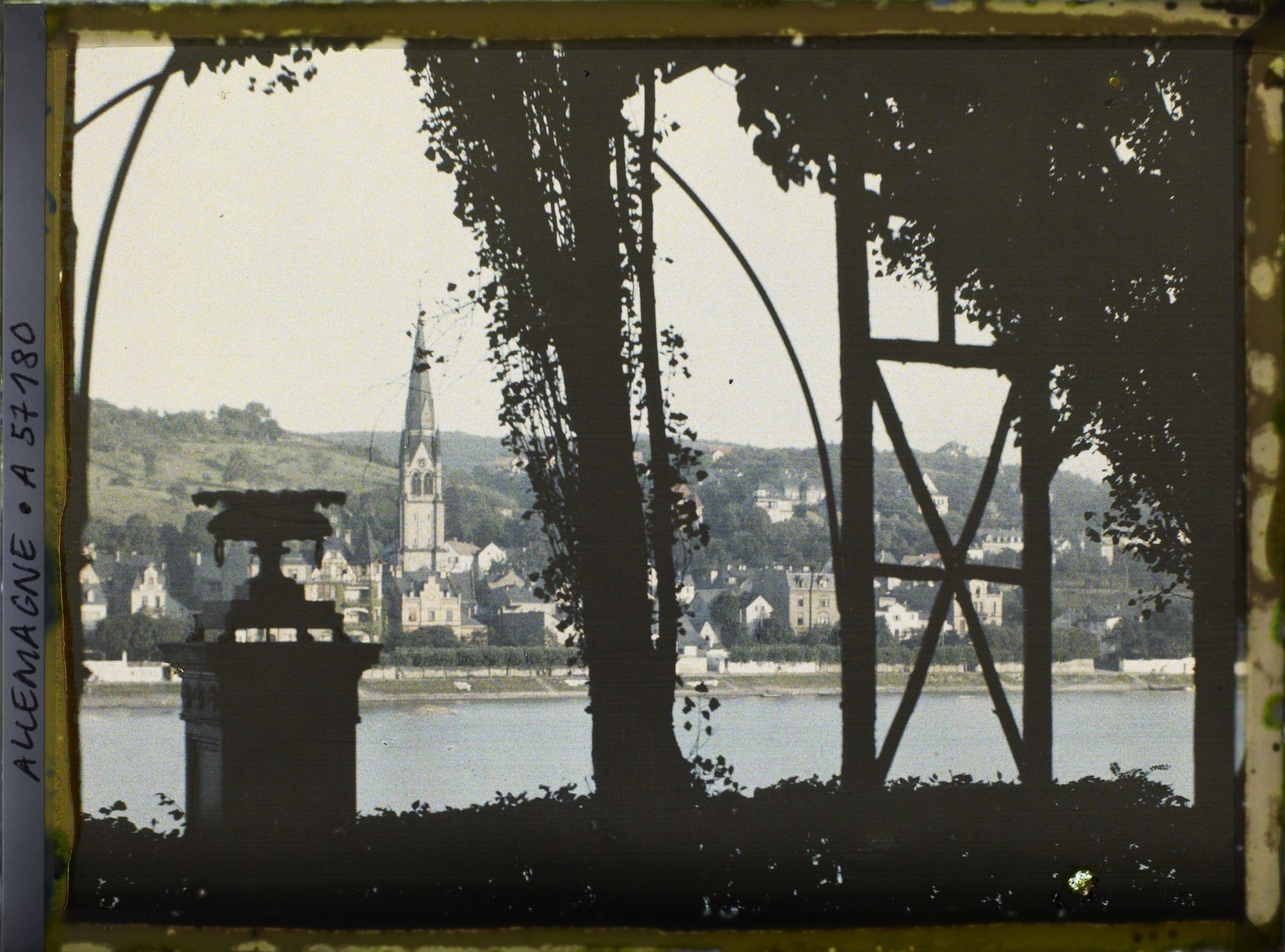 Image représentant Bords du Rhin, Coblence, Coblence Les Bords du Rhin