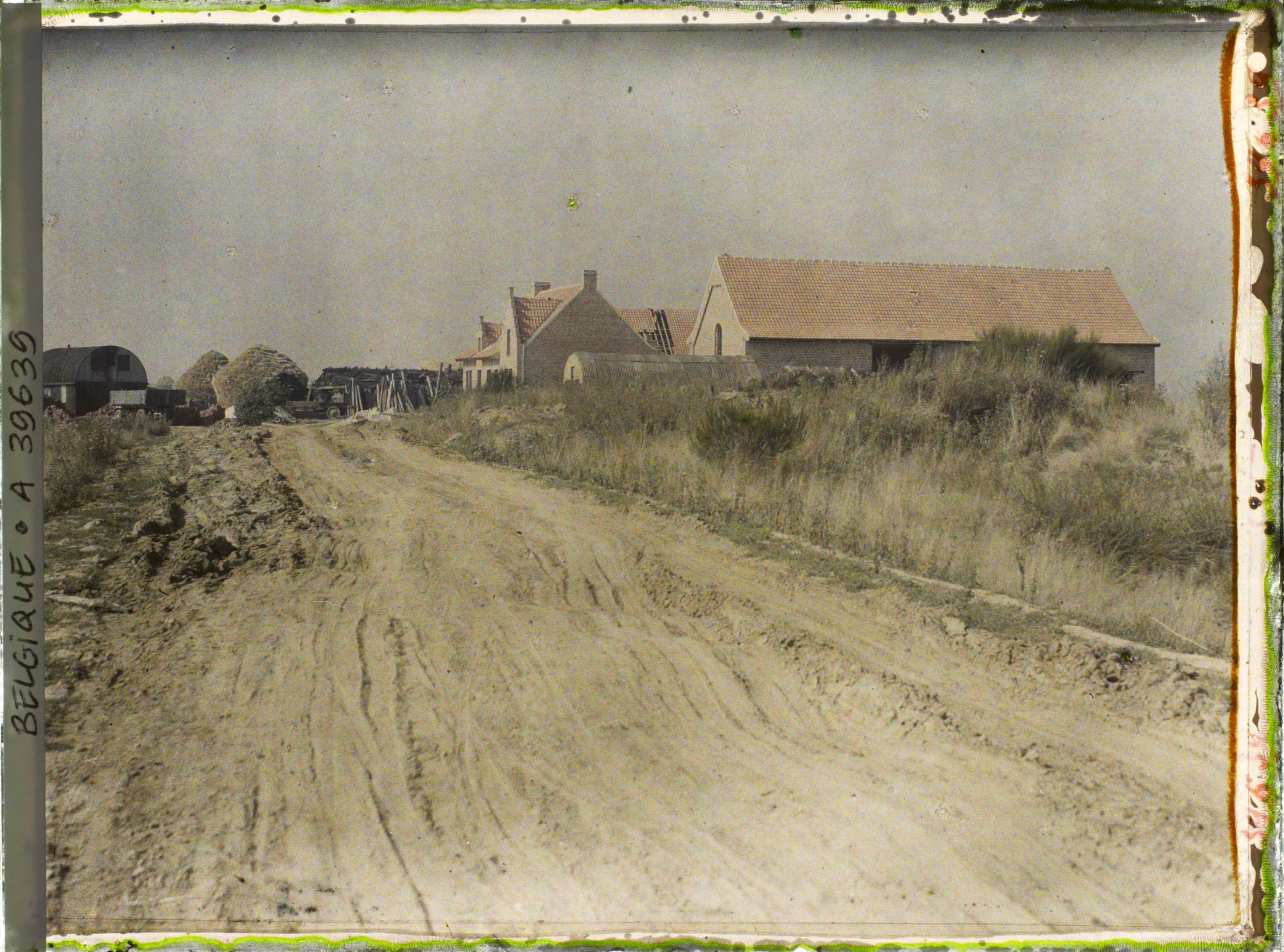 Image représentant Belgique, Hooghe, Une ferme dans la Campagne de Hooghe