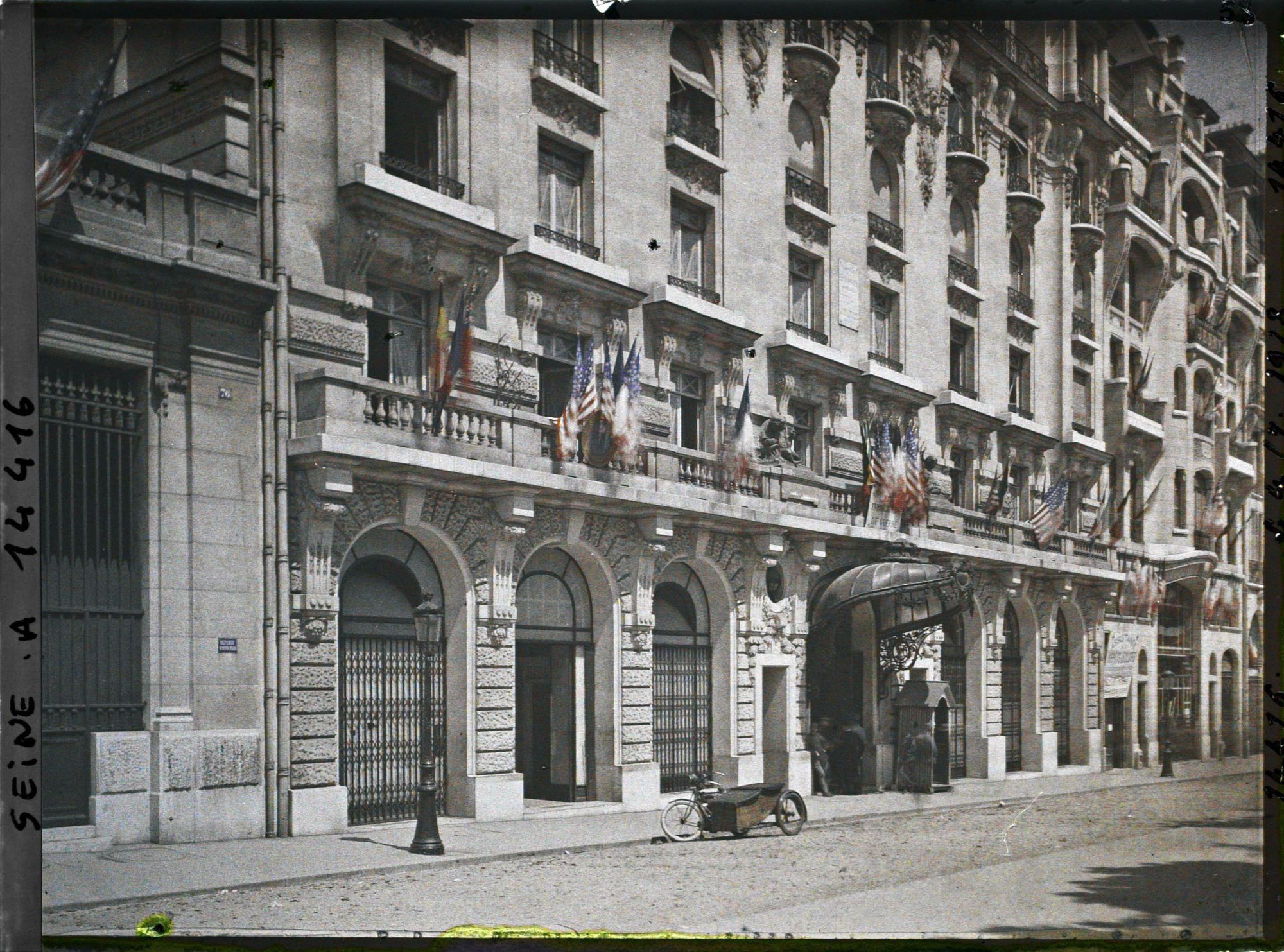 Image représentant Ministère de l'armement et des fabrications de guerre au 74 avenue des Champs-Elysées (hôtel Claridge)