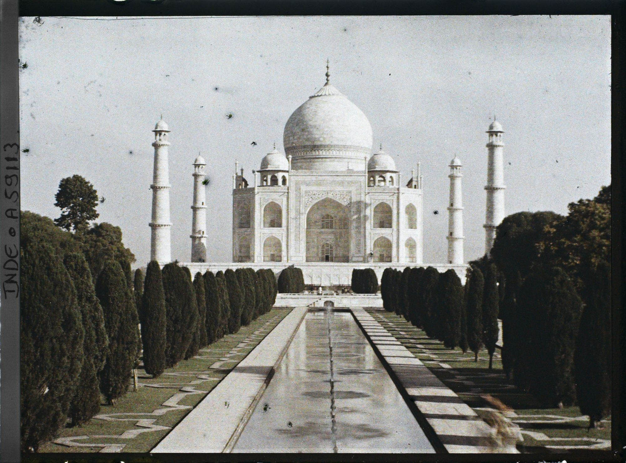 Image représentant Le grand canal axial et le mausolée du Taj Mahal