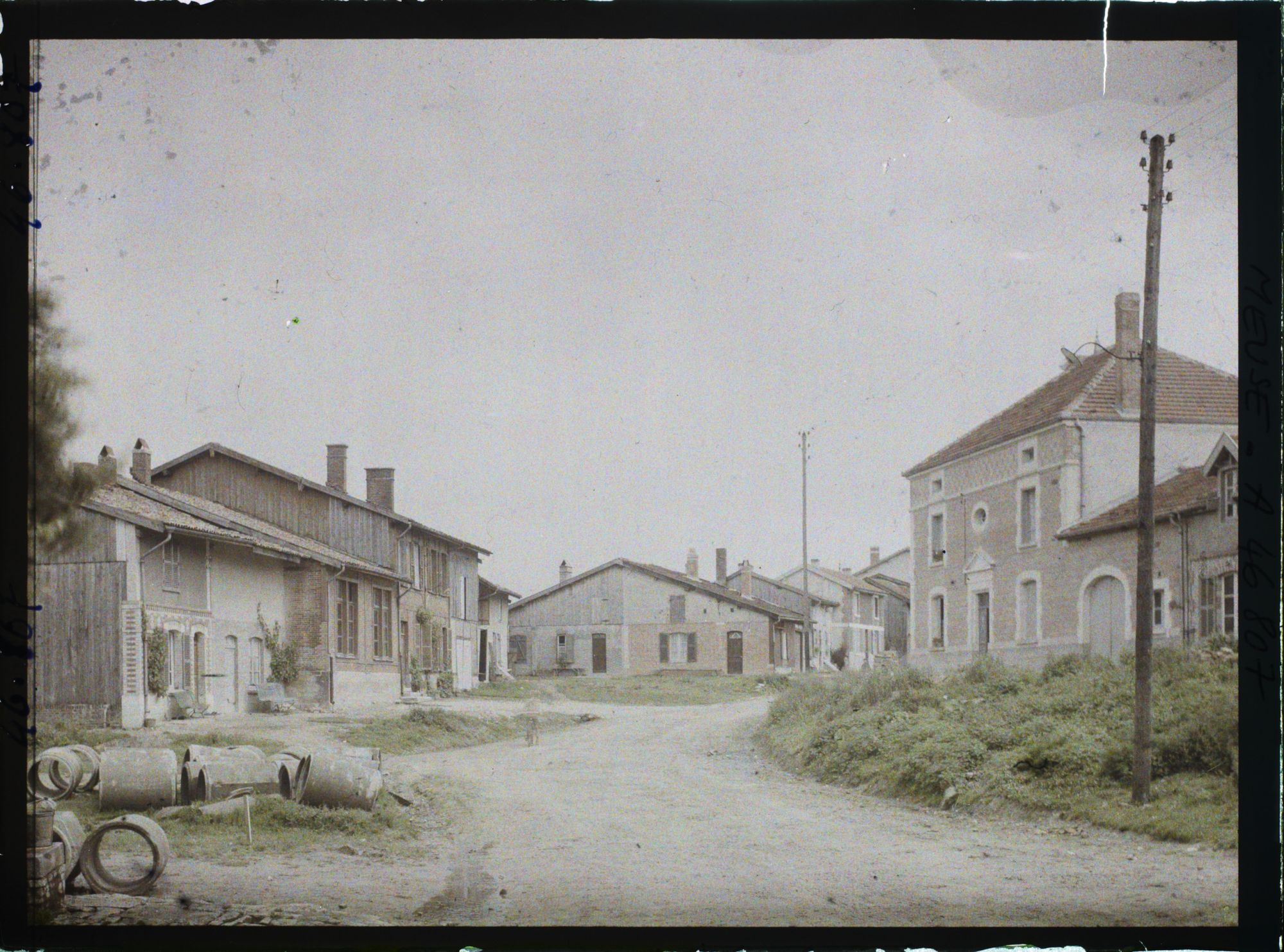 Image représentant France, Les Islettes (Meuse) (1427h), Rue du Village